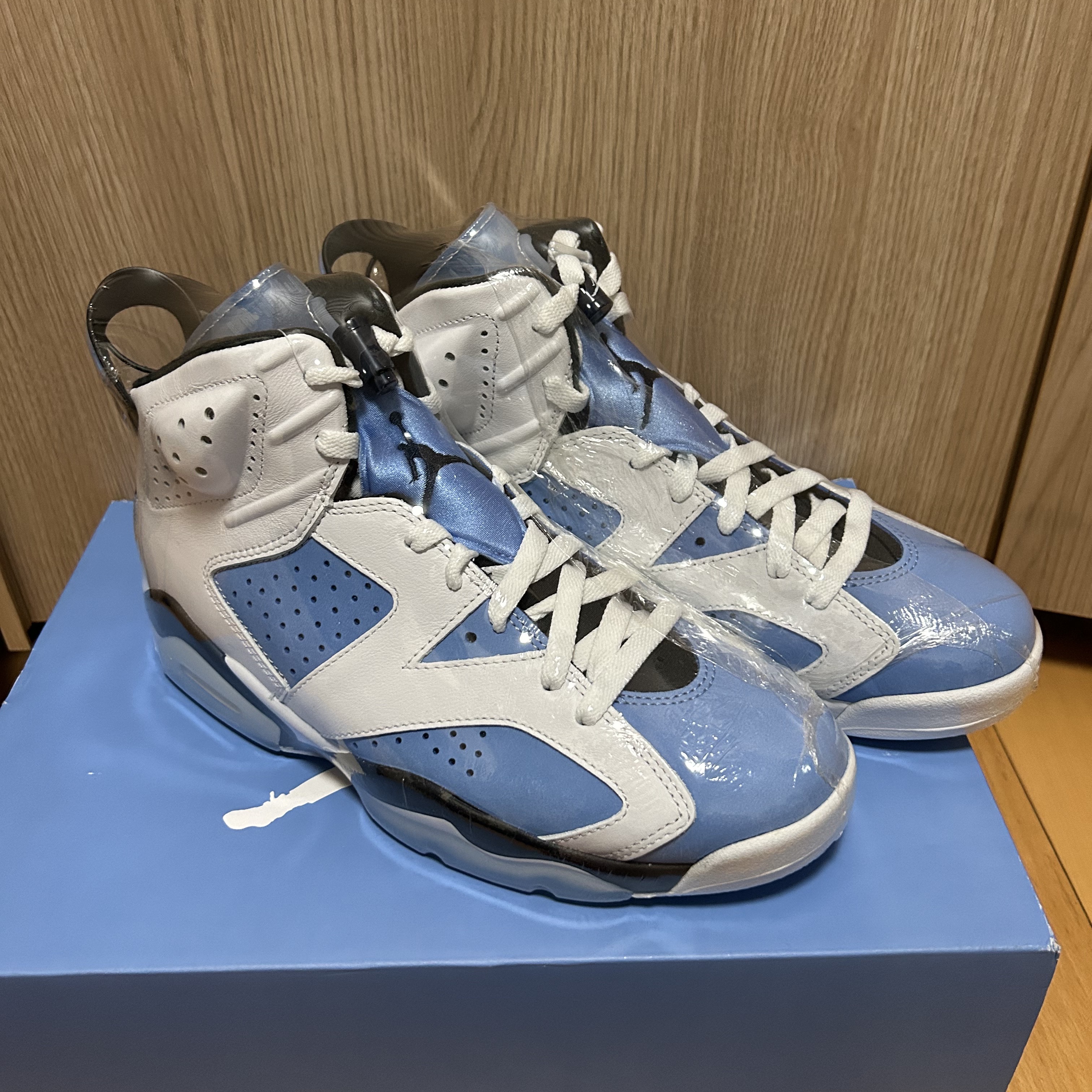 Jordan 6 Retro University Blue 착용 스타일