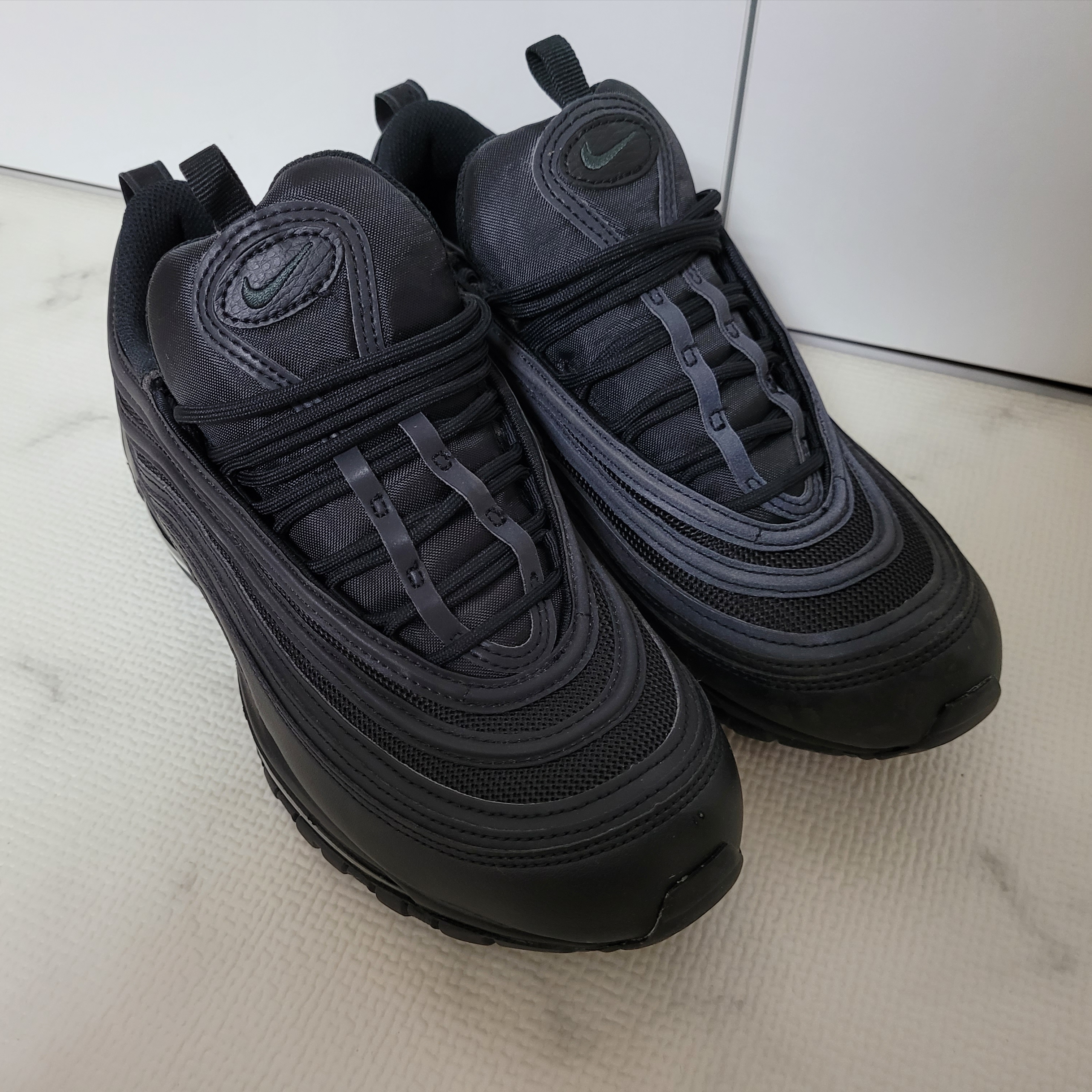 (W) Nike Air Max 97 Next Nature Black 착용 스타일 - 1