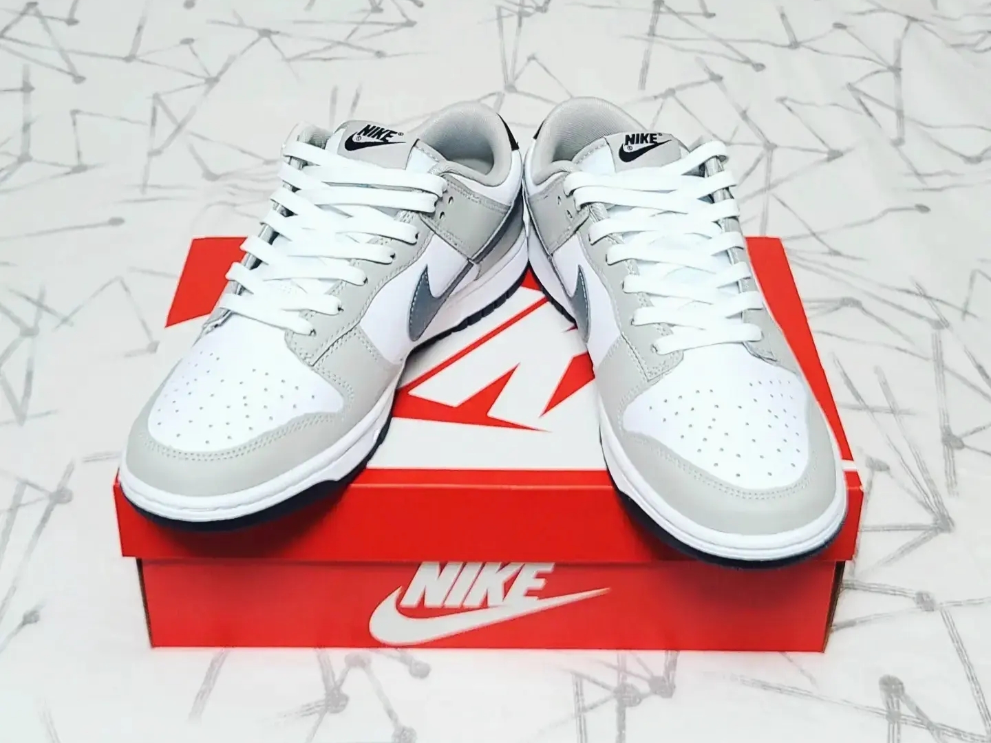 Nike Dunk Low Cool Grey White 착용 스타일 - 3