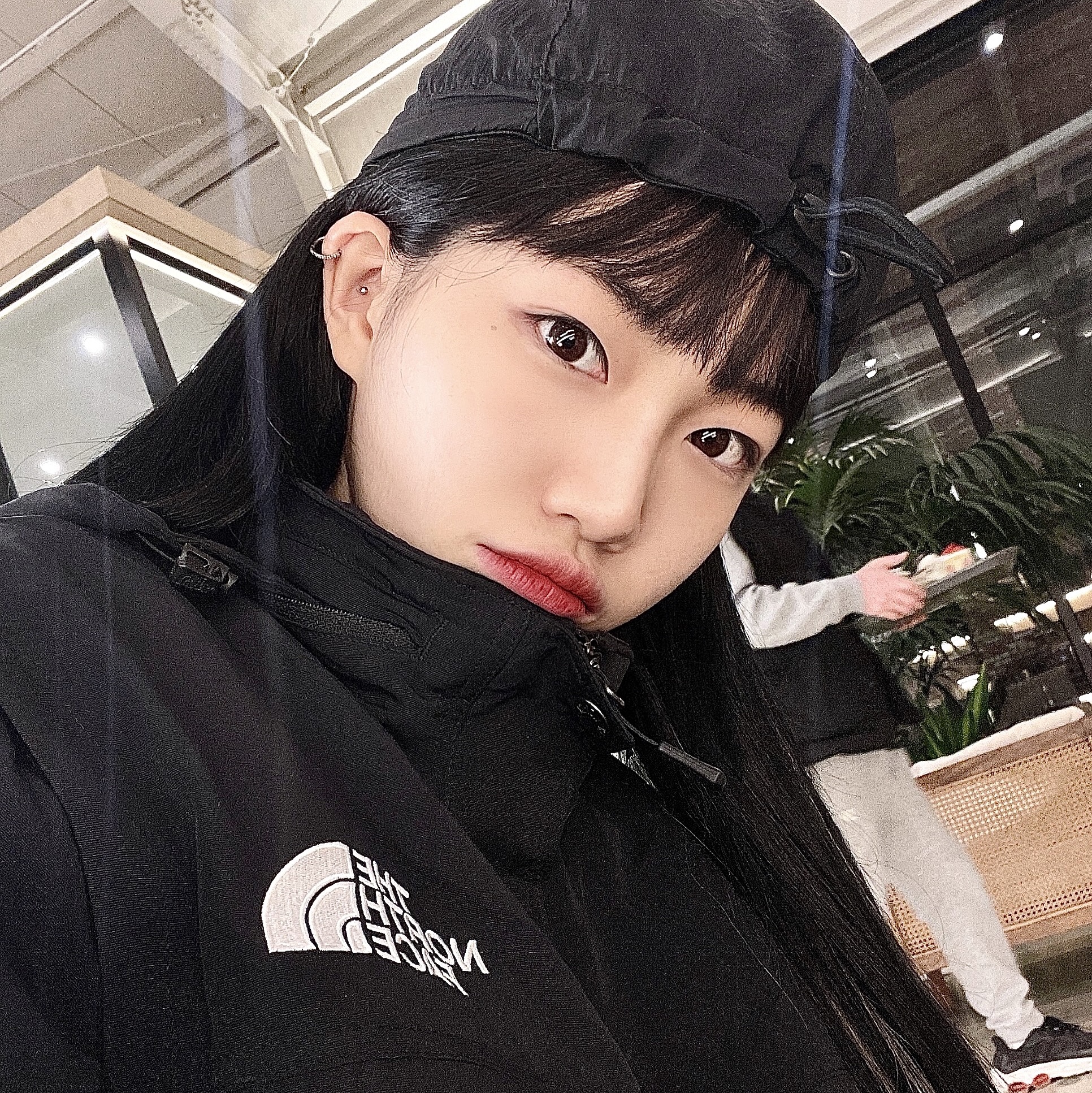 Supreme x The North Face Trekking Convertible Jacket Black - 22SS 착용 스타일