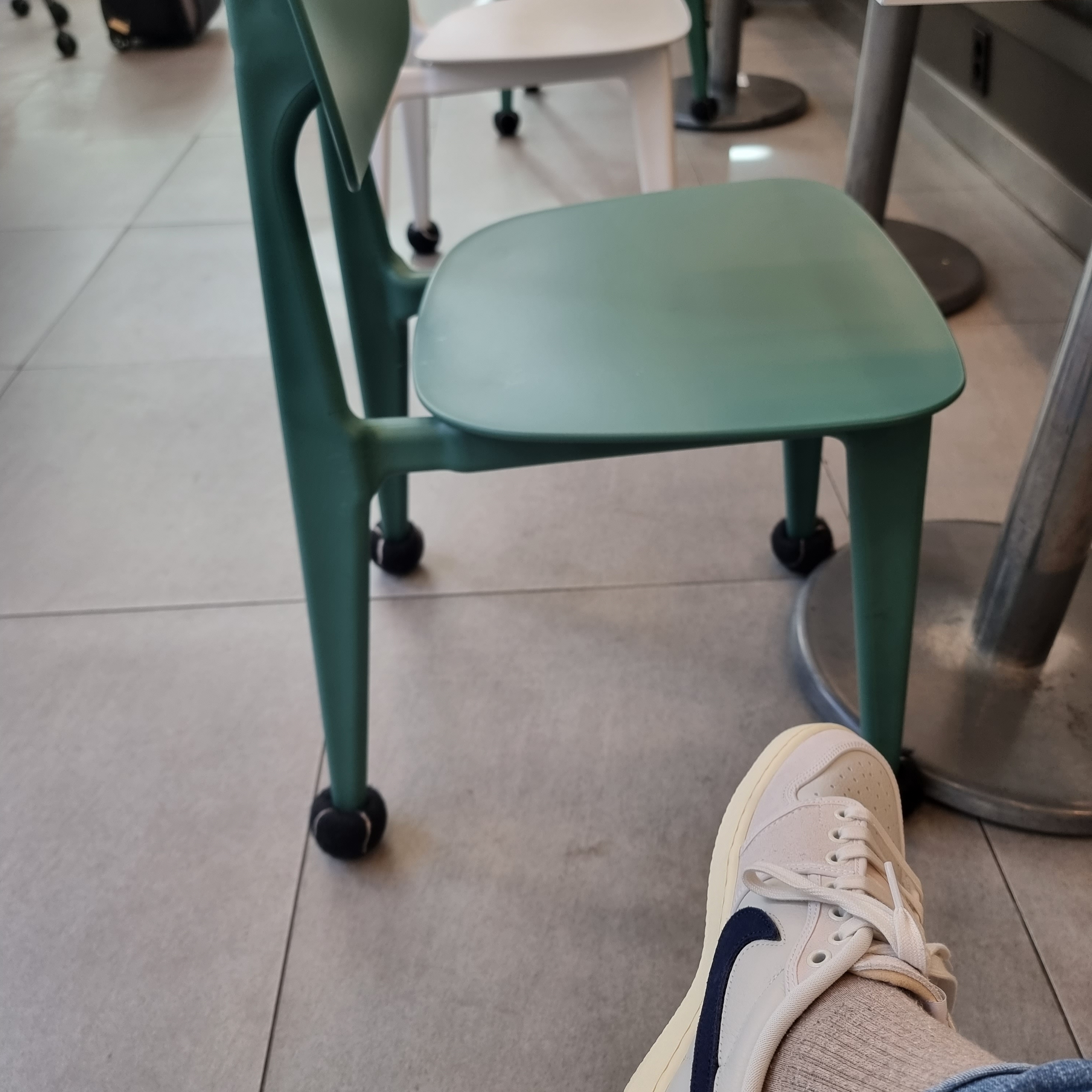 Jordan 1 x Union KO Low Sail Neutral Grey 착용 스타일