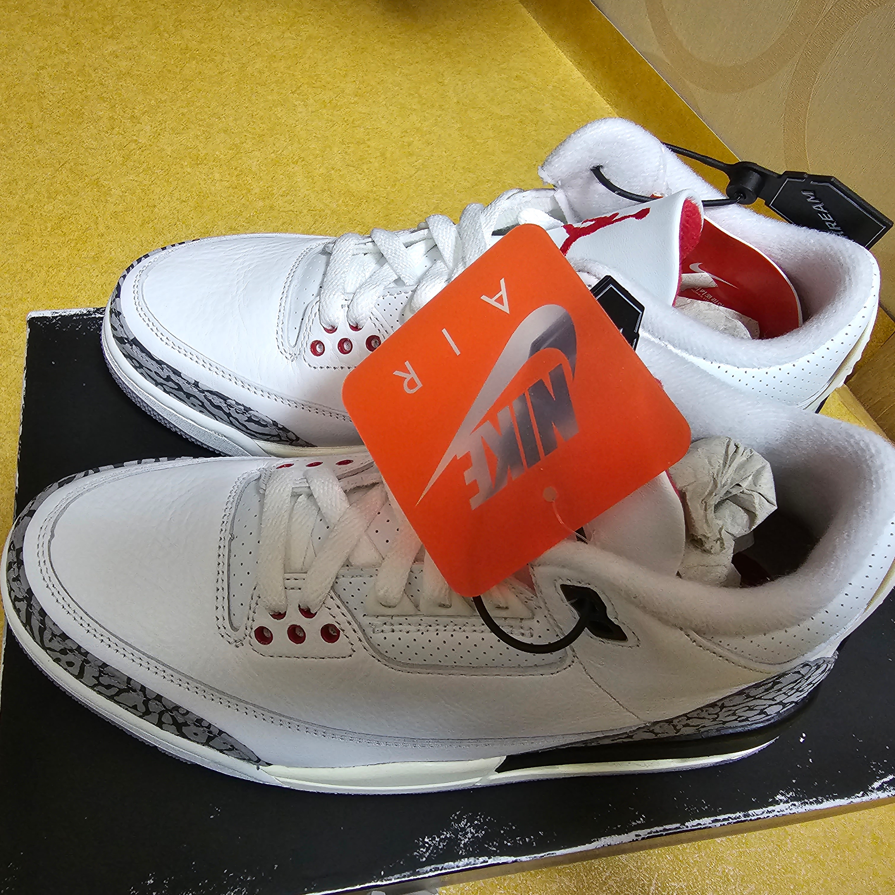 Jordan 3 Retro White Cement Reimagined 착용 스타일 - 2