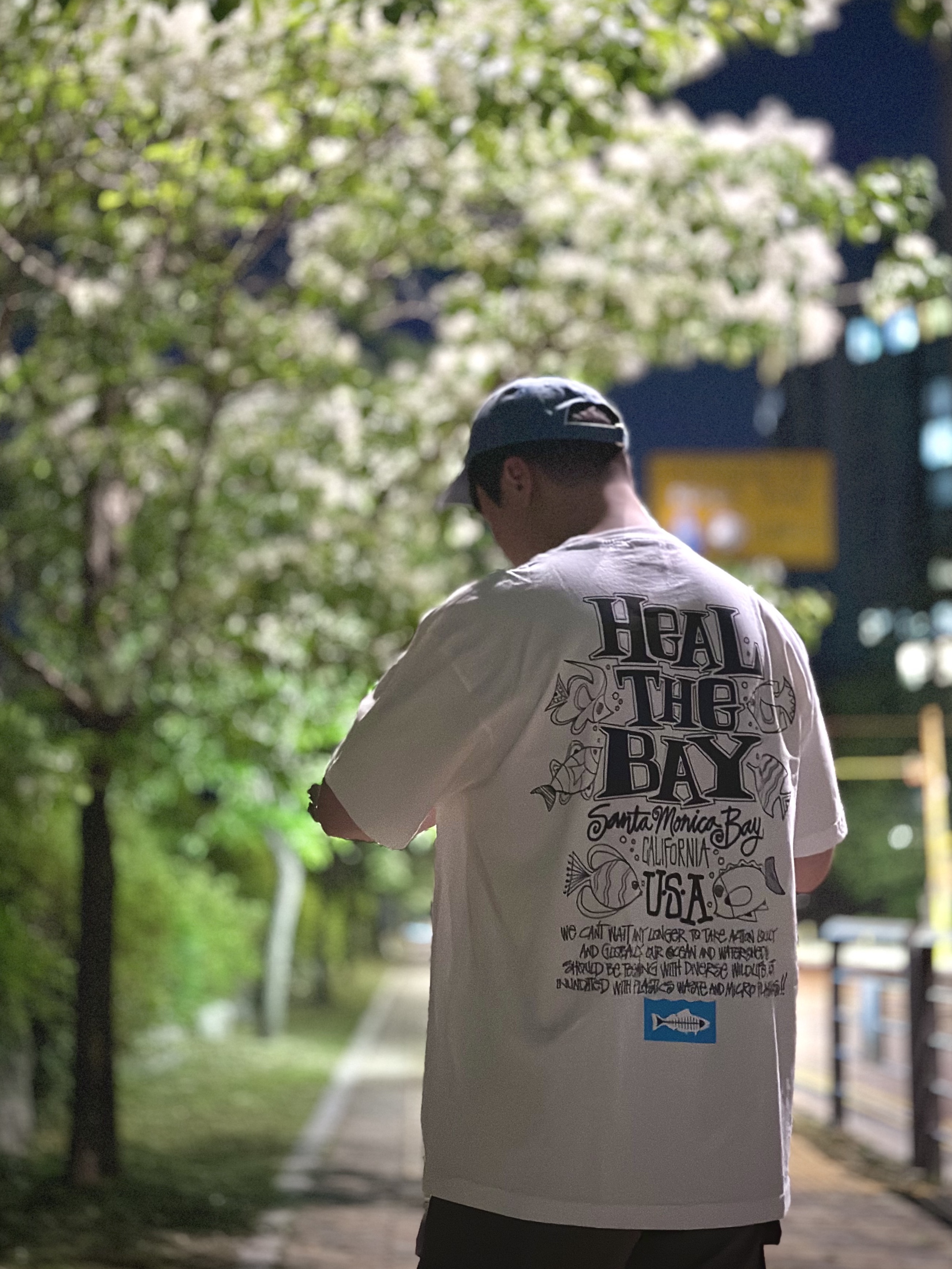 Stussy x Heal The Bay Ocean Pigment Dyed T-Shirt Natural 착용 스타일