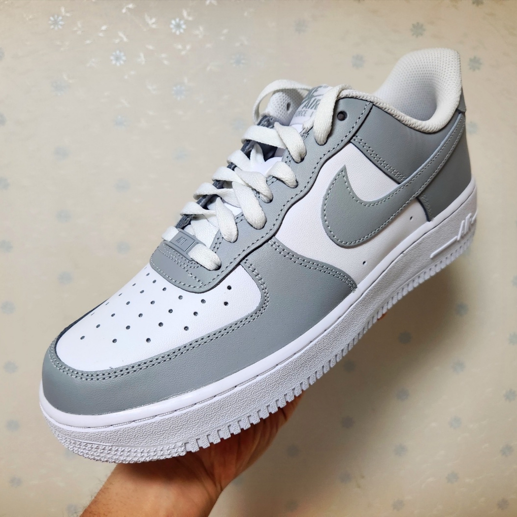 Nike Air Force 1 Low White Grey 착용 스타일 - 1