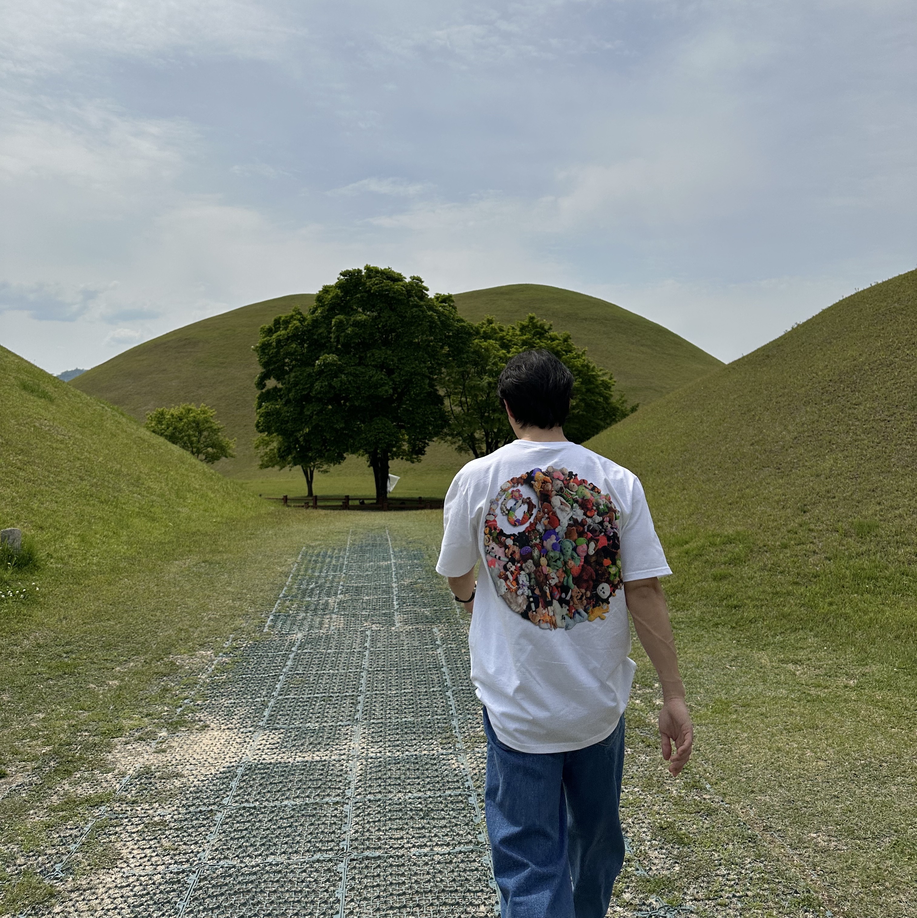 Stussy Plush T-Shirt White 착용 스타일