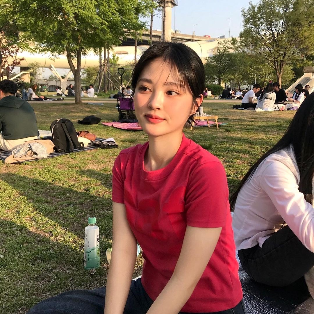 [예약 배송][KREAM 단독] Safarispot 1/2 Basic Safari T-Shirt Red 착용 스타일 - 2