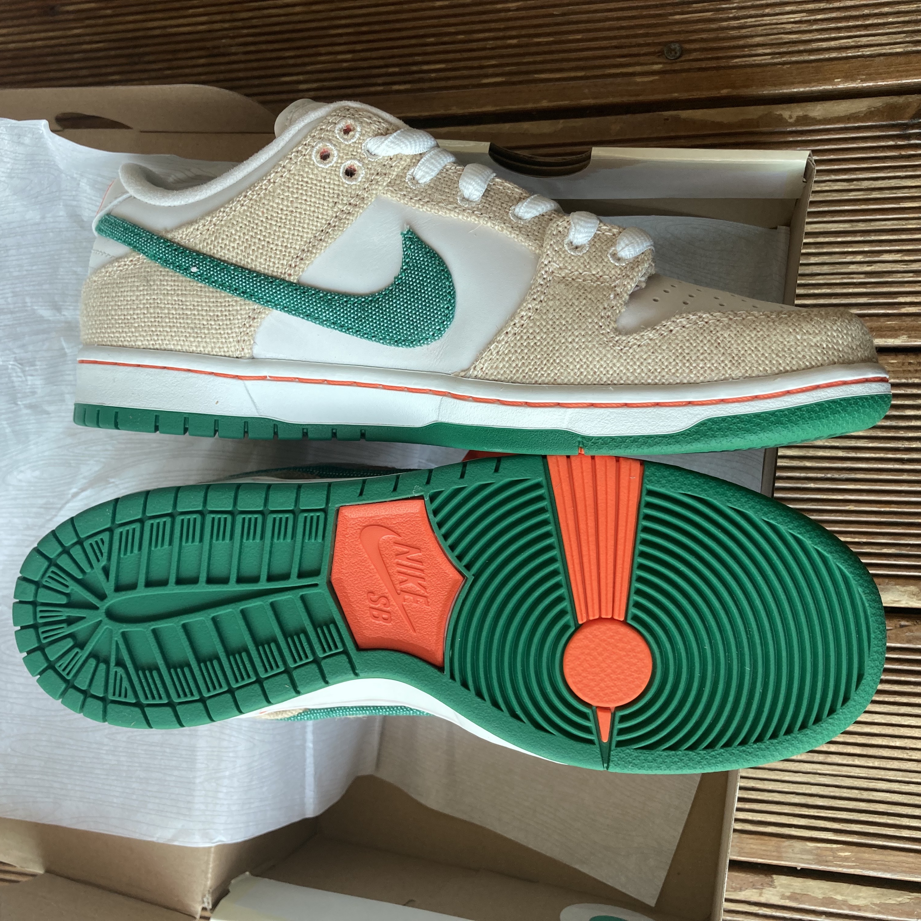 Nike x Jarritos SB Dunk Low Phantom and Malachite 착용 스타일 - 2