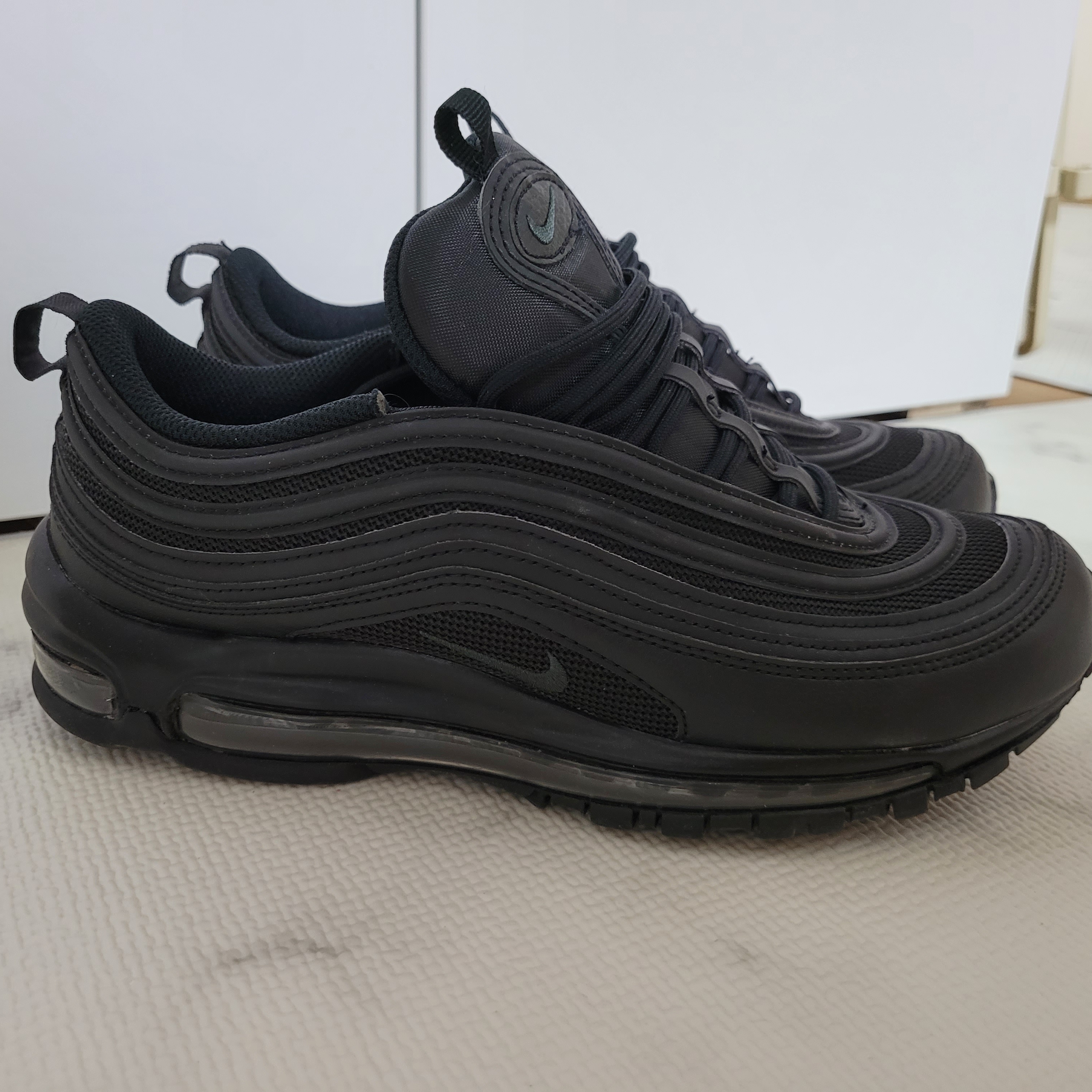 (W) Nike Air Max 97 Next Nature Black 착용 스타일 - 3