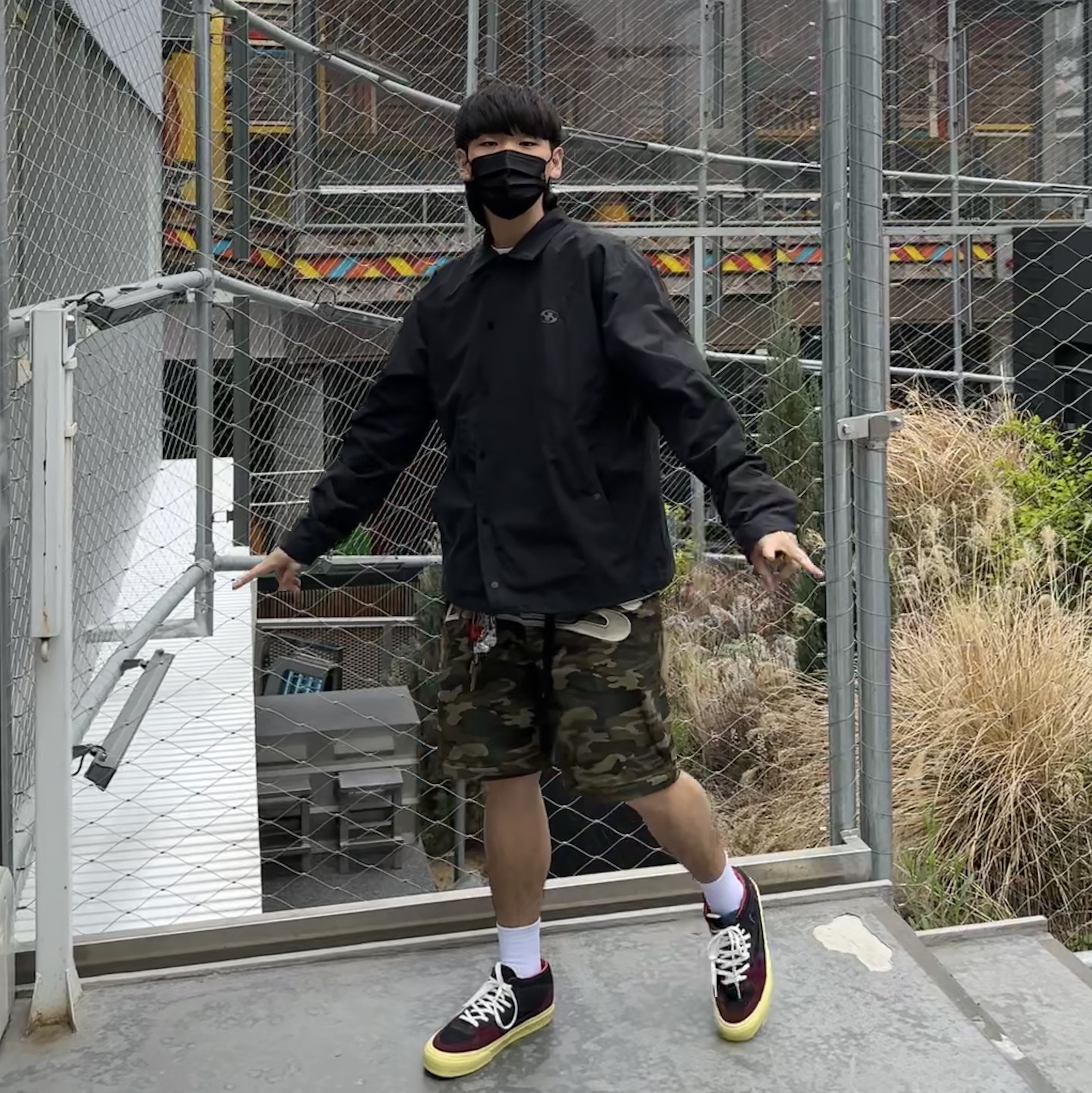 Sansan Gear Coach Jacket Black - 23SS, Human Made Flying Duck Keyring Silver 착용 스타일