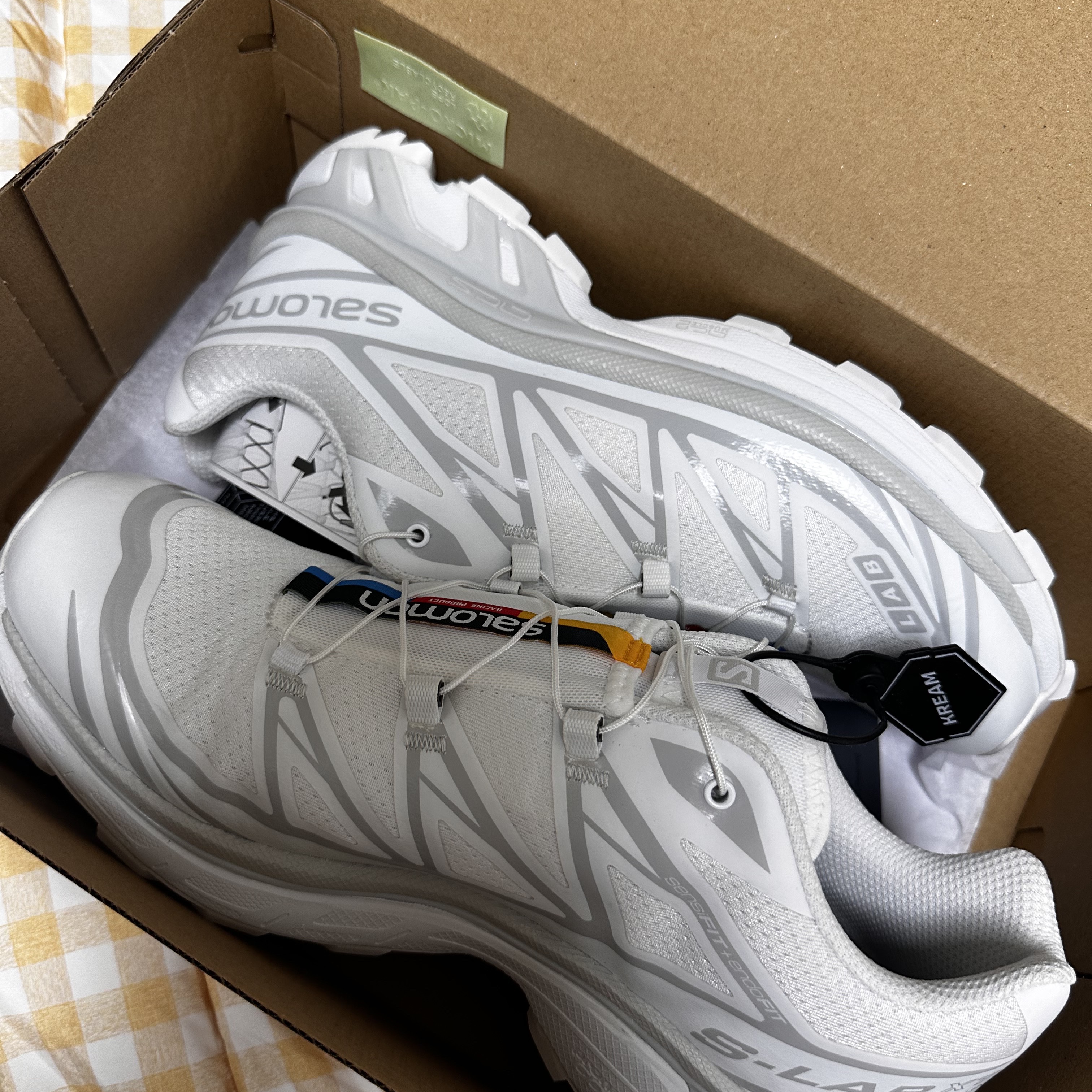Salomon XT-6 ADV White 착용 스타일