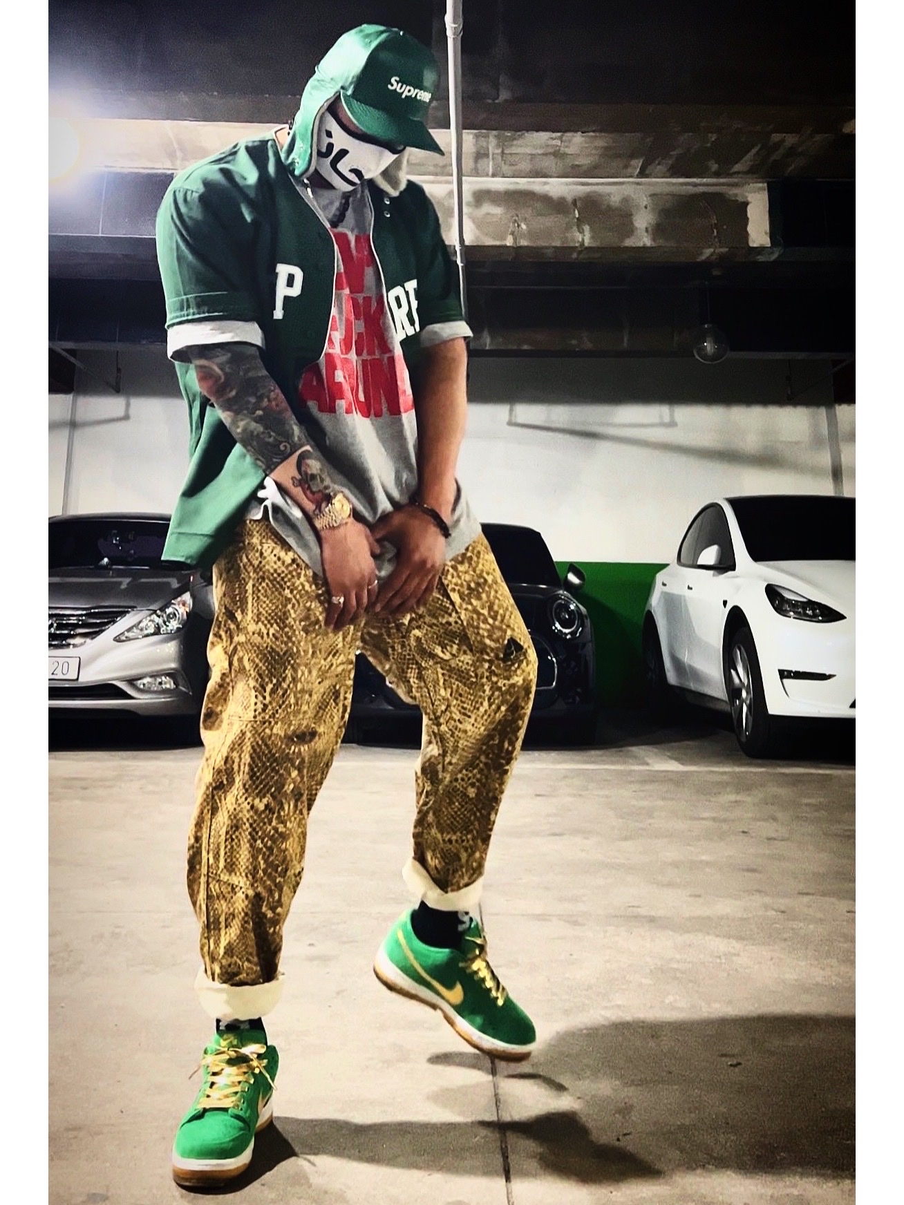 Supreme Leather Earflap Box Logo New Era Green - 22FW, Supreme x Timberland Baseball Jersey Green - 23SS 착용 스타일 - 2