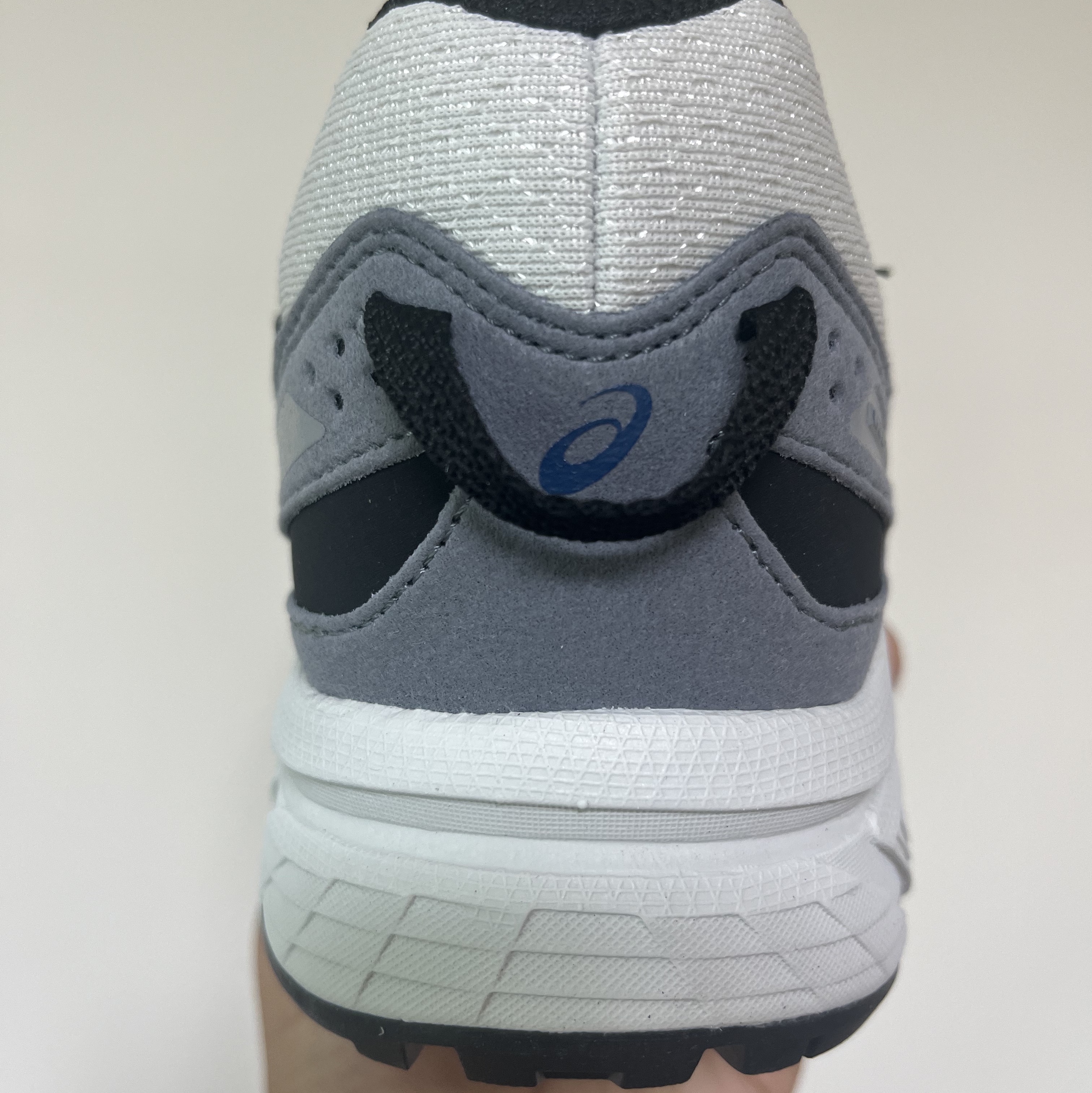 Asics Gel-Venture 6 SPS Glacier Grey 착용 스타일 - 3
