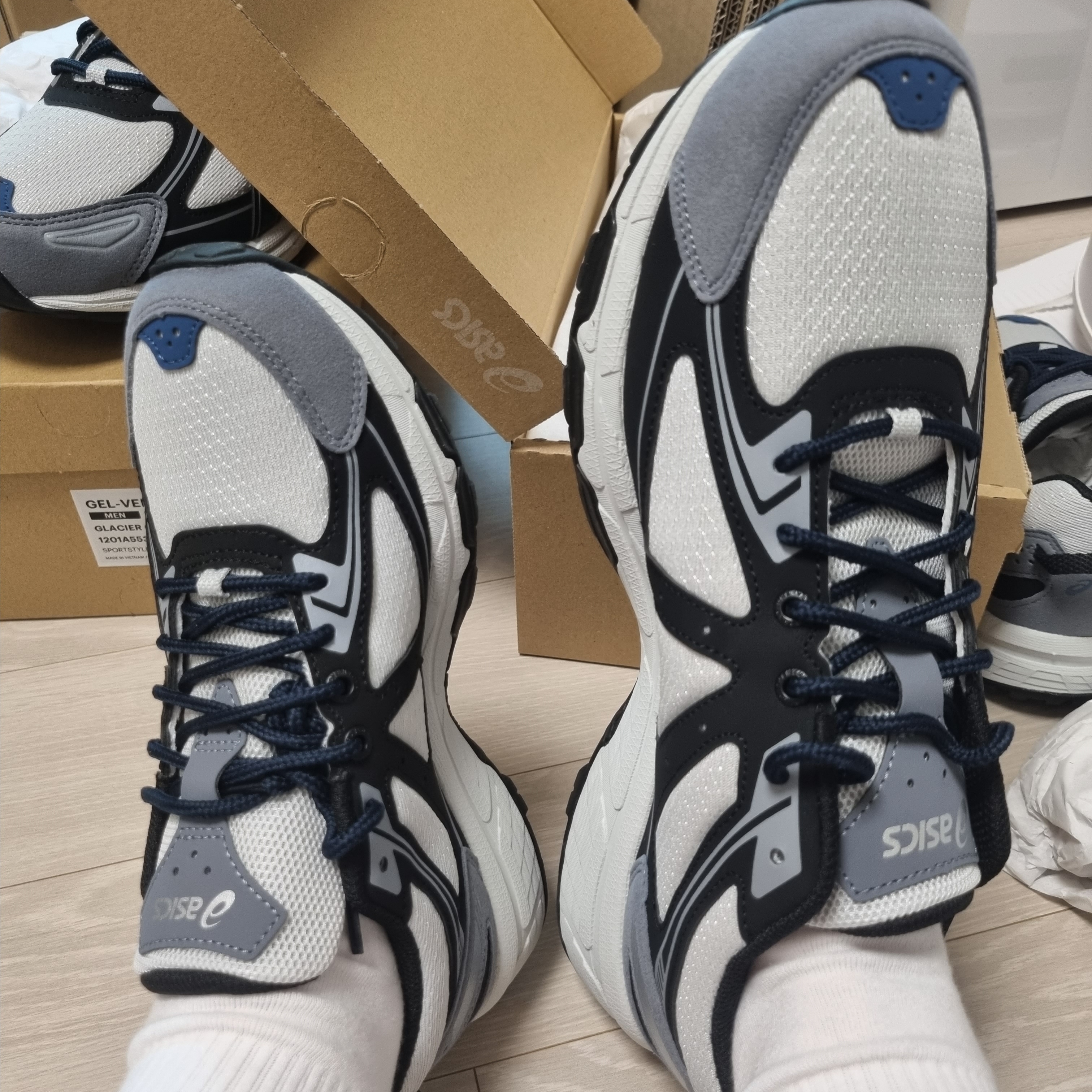 Asics Gel-Venture 6 SPS Glacier Grey 착용 스타일