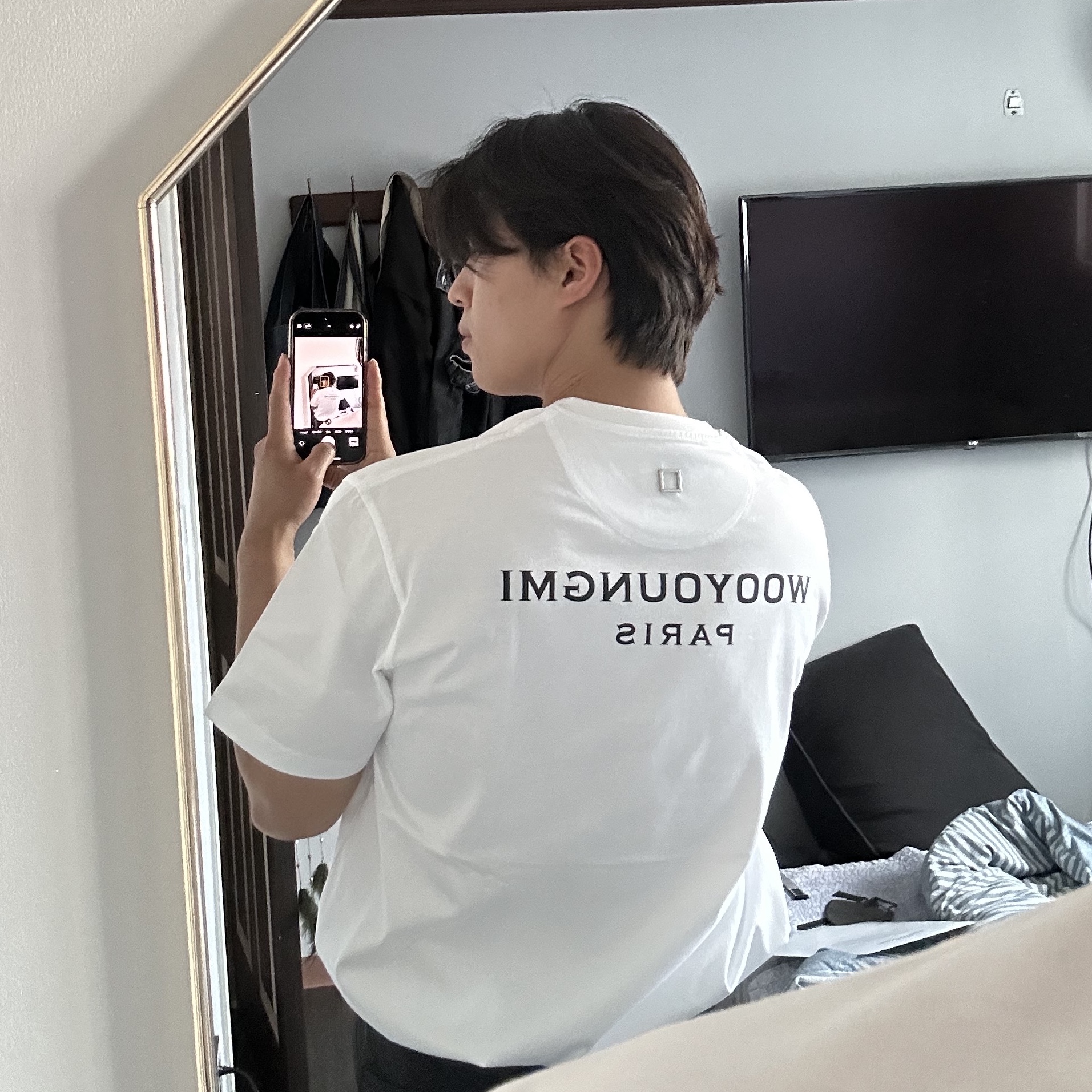 Wooyoungmi Cotton Back Logo T-shirt White - 23SS 착용 스타일
