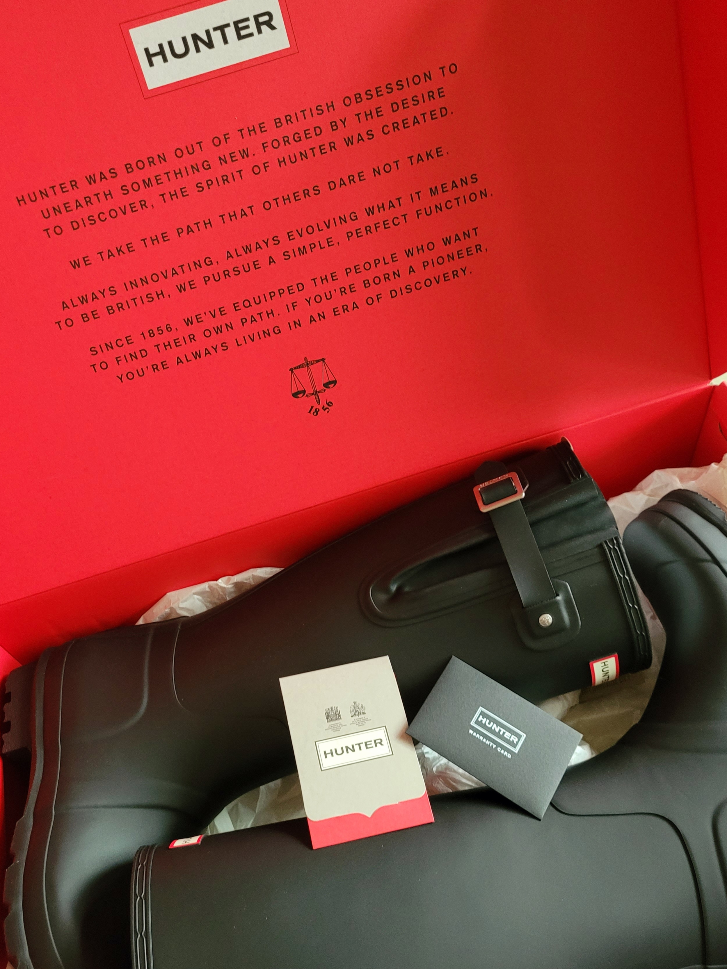 Hunter Original Side Adjustable Tall Rainboots Black 착용 스타일