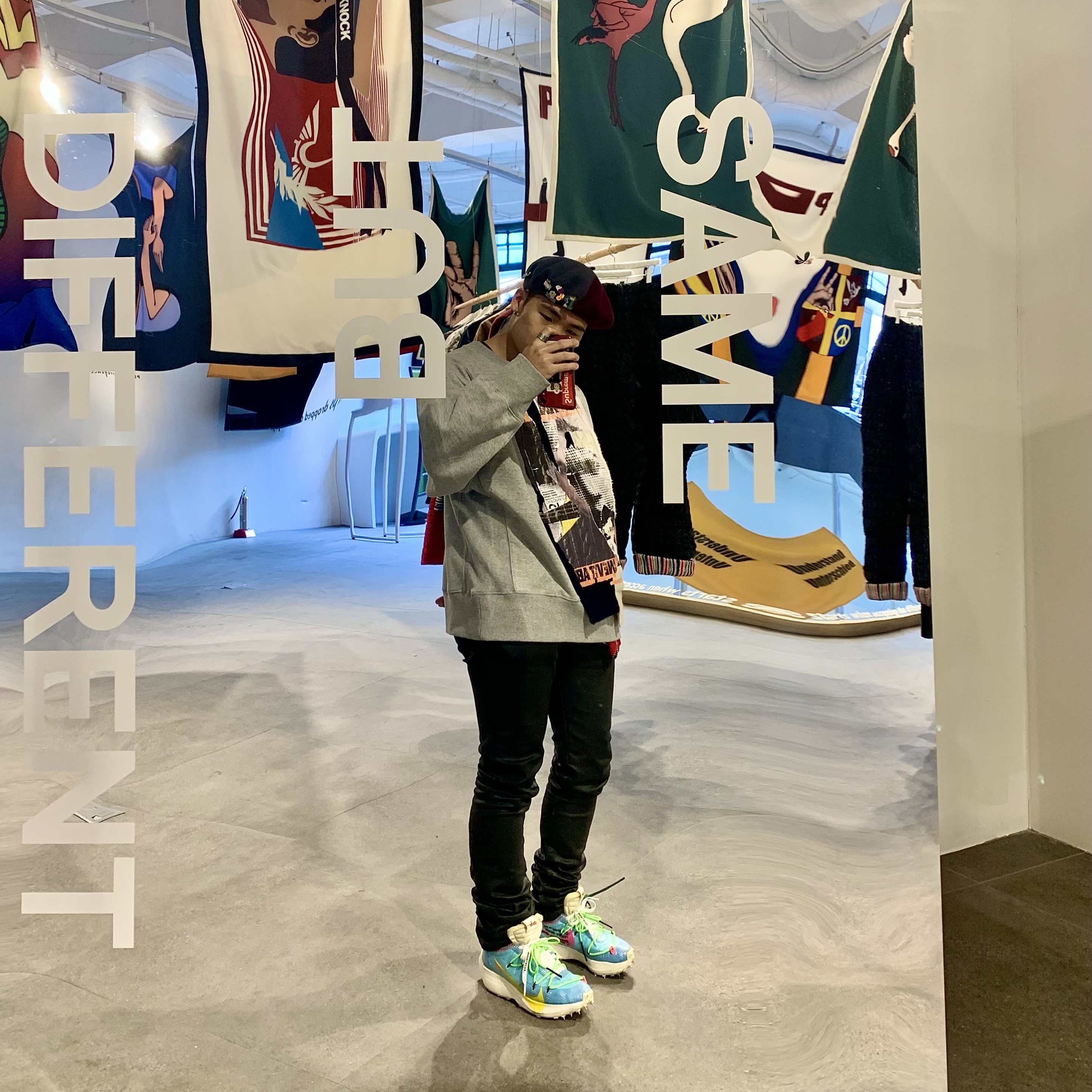 (W) Nike x Off-White Vapor Street Polarized Blue 착용 스타일