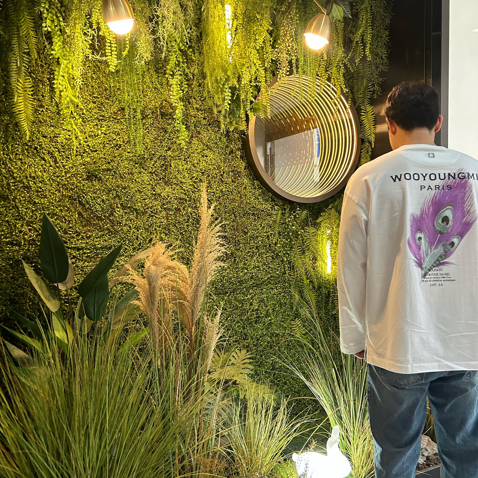 Wooyoungmi Feather Long Sleeve T-Shirt White - 23SS 착용 스타일