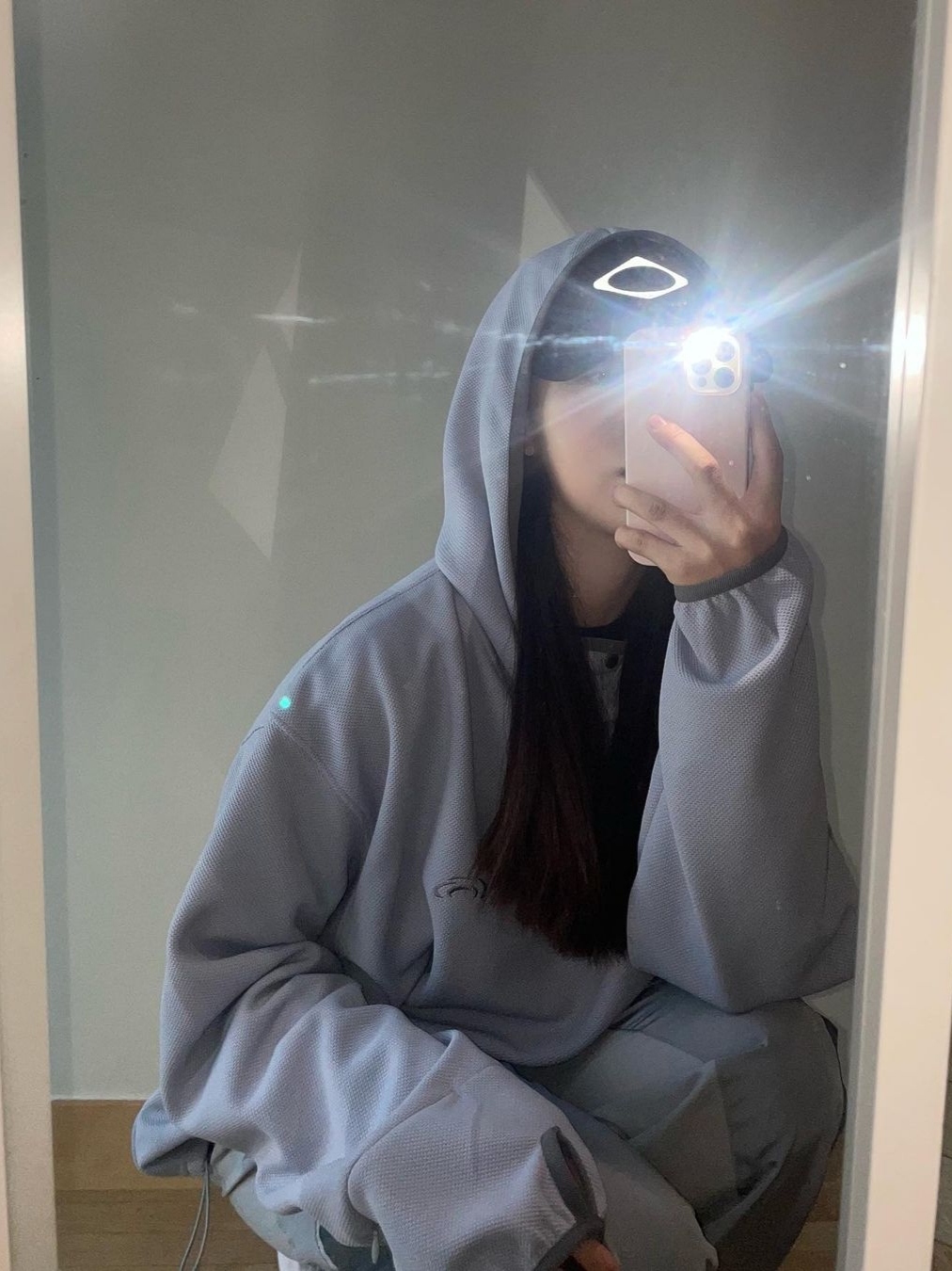 Art Of Field Side Snap Jersey Hooded Light Gray, Art Of Field Three Colourway Slit Belt Pants Light Gray 착용 스타일 - 1