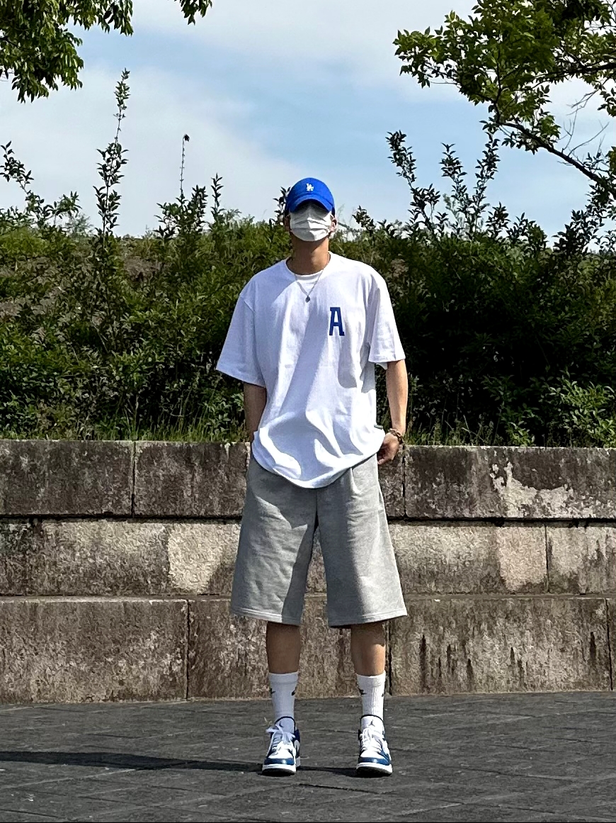 (W) Jordan 1 Low White Dark Marina Blue 착용 스타일 - 4