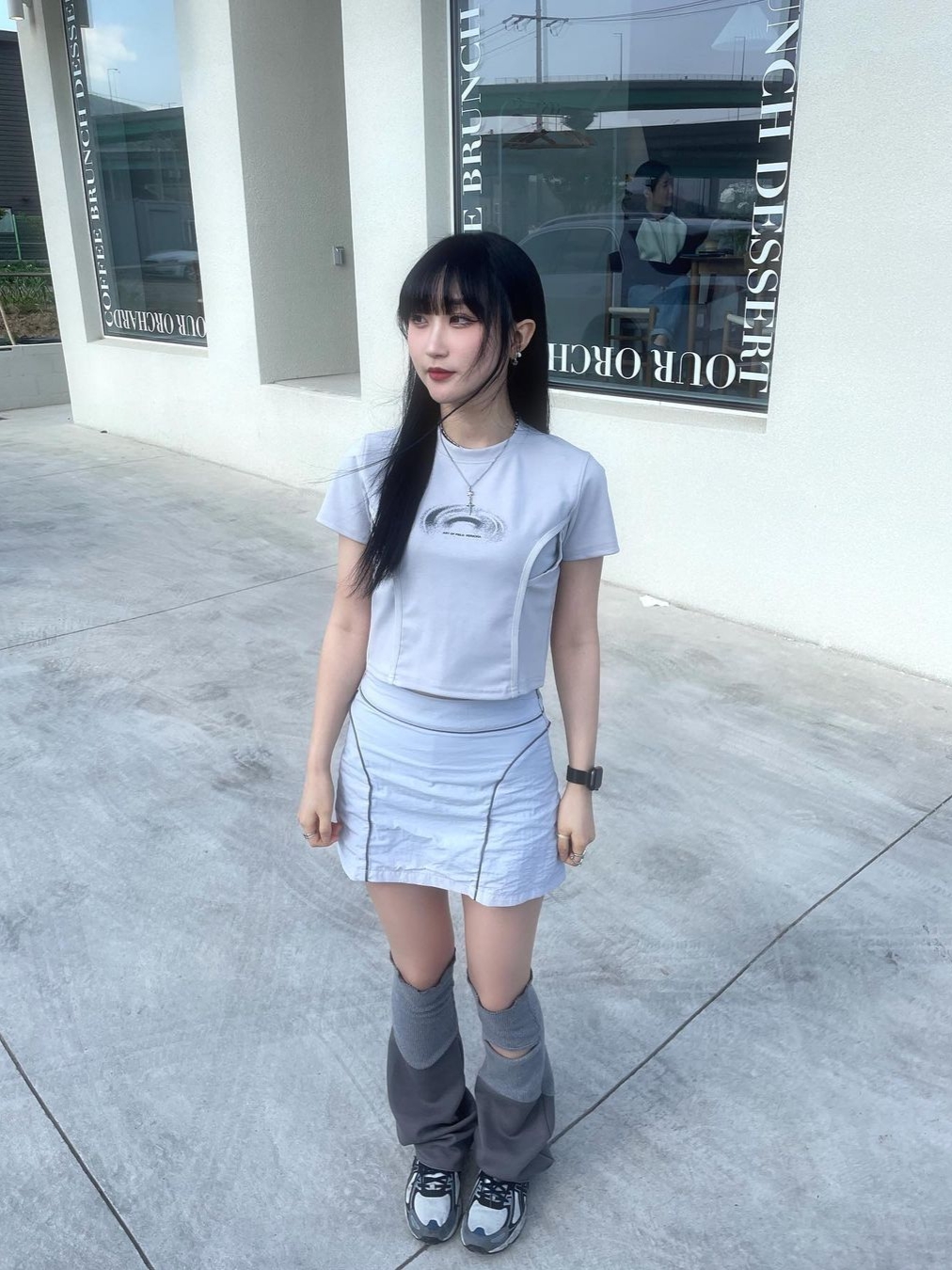 Art Of Field Section Short Sleeved T-Shirt Light Gray 착용 스타일 - 1