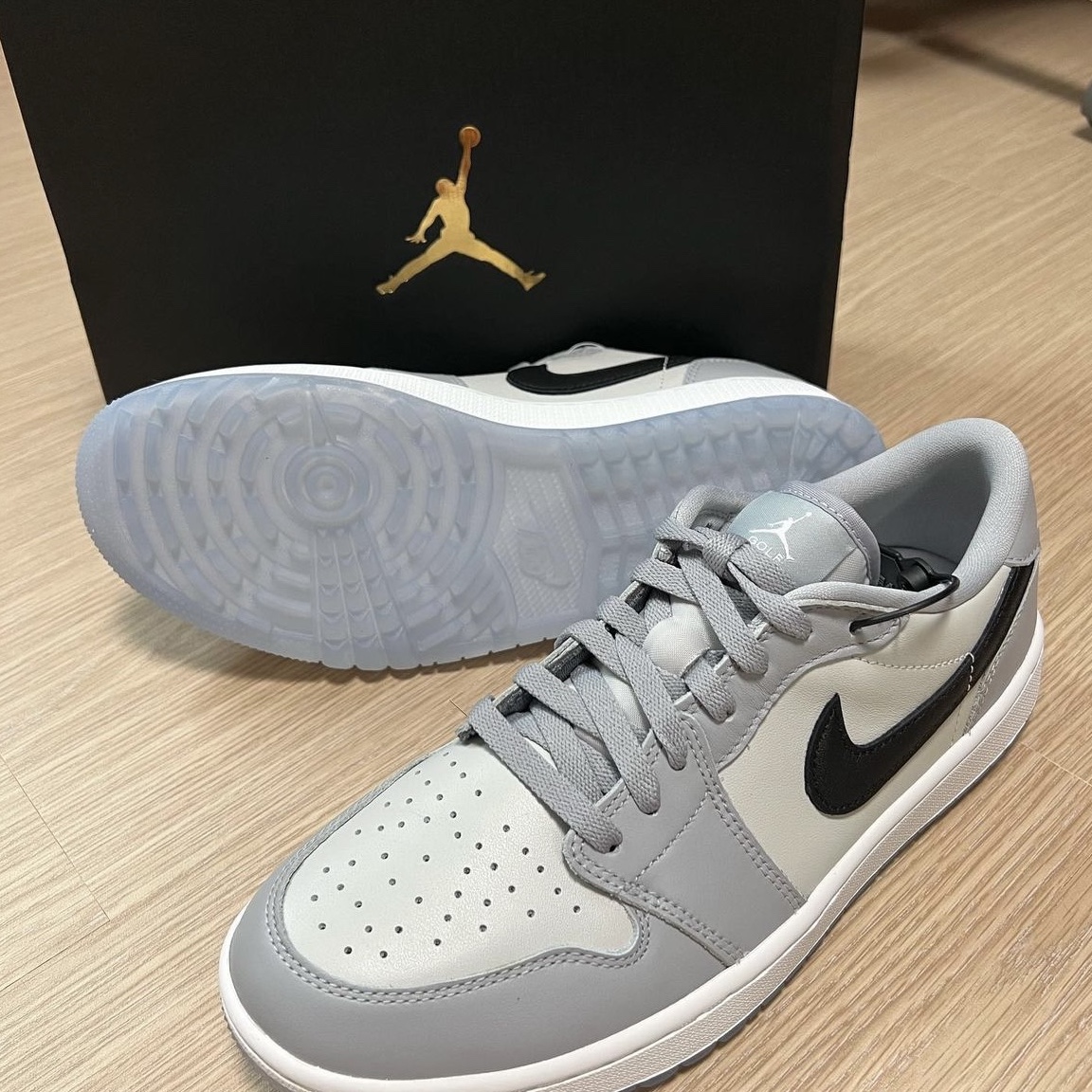 Jordan 1 Low Golf Wolf Grey 착용 스타일