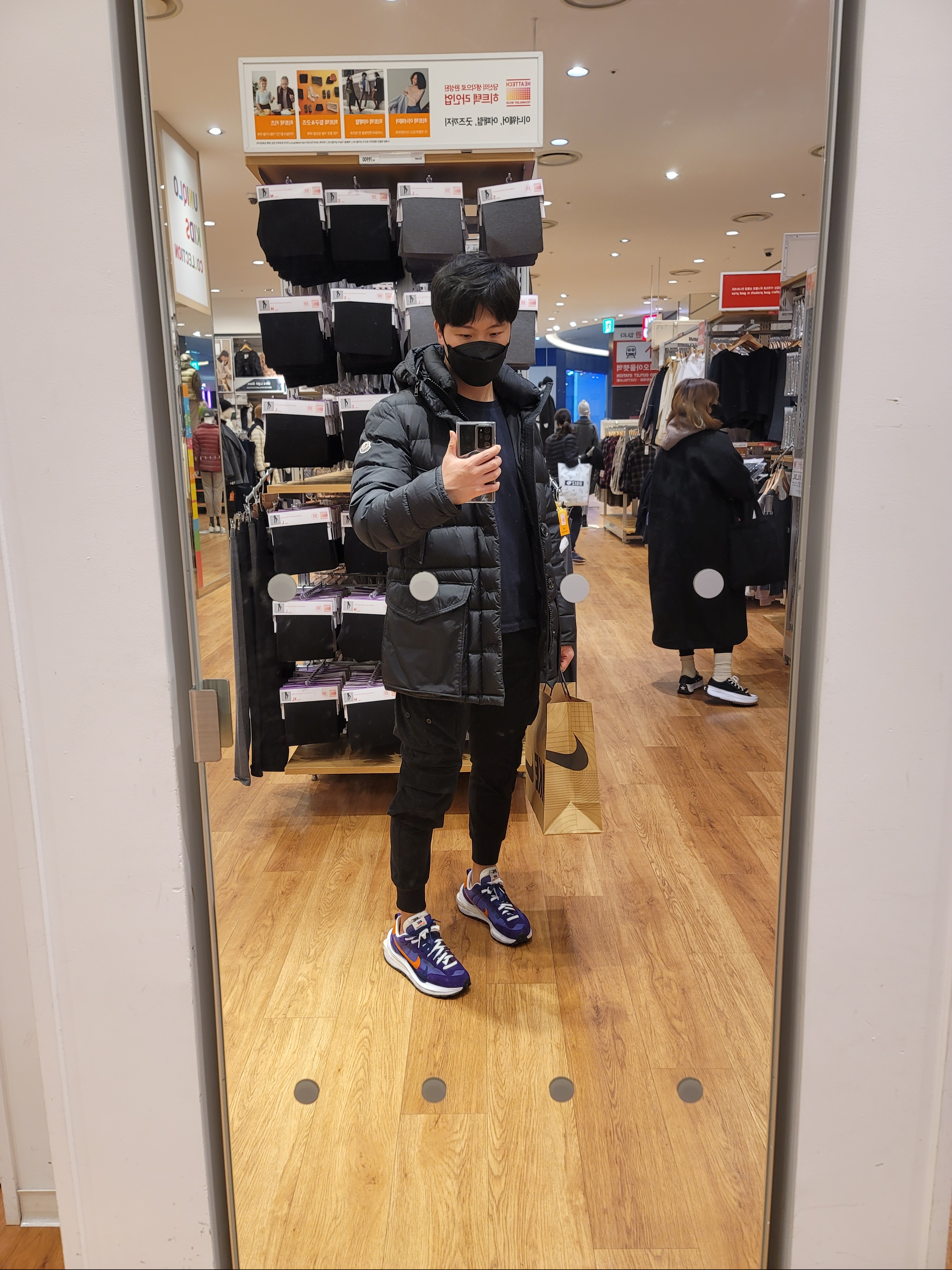 Nike x Sacai VaporWaffle Dark Iris, Moncler Cluny Long Down Jacket Black - 21FW 착용 스타일