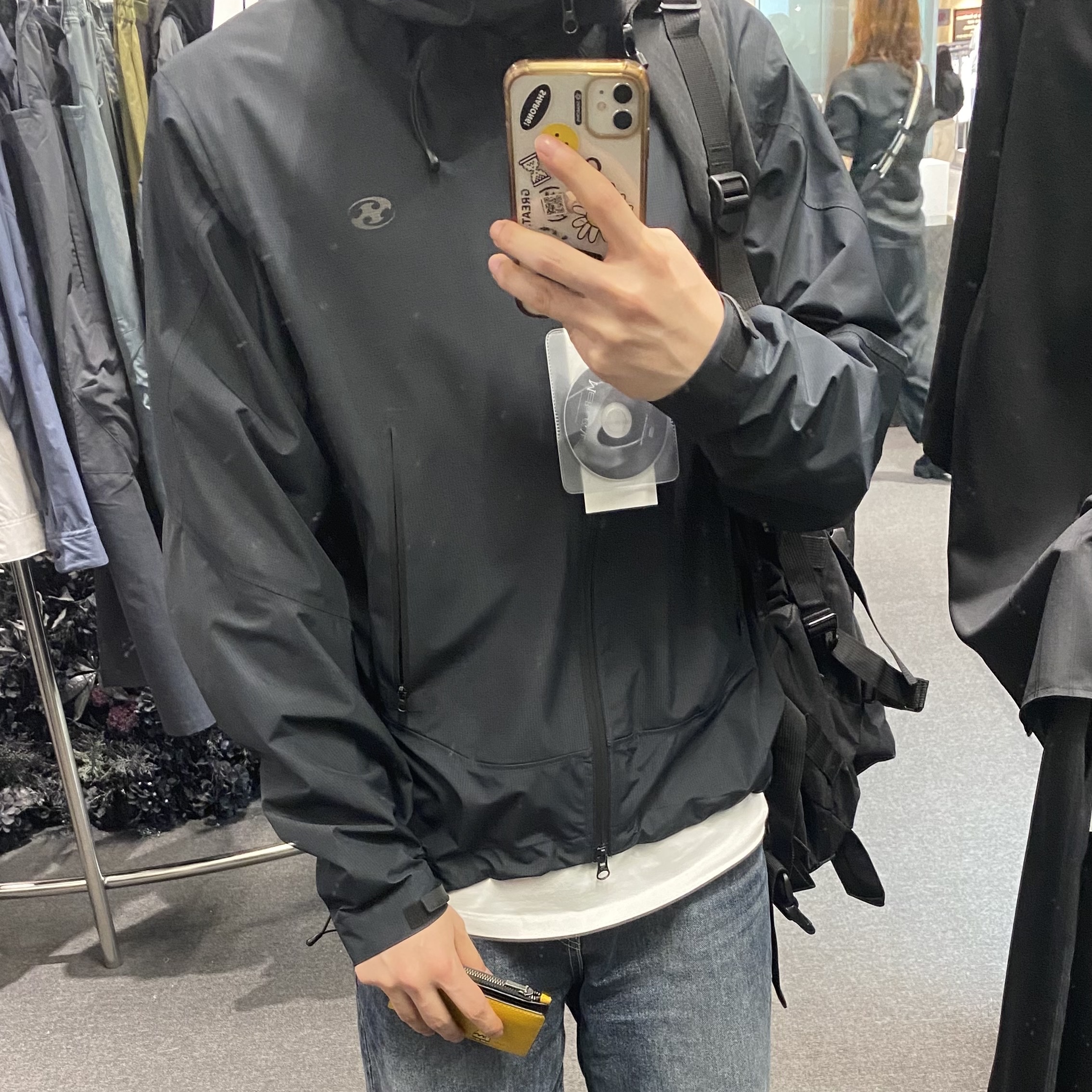 Sansan Gear Windblock Jacket Dark Navy - 23SS, Vans Checkerboard Comfycush One Marshmallow 착용 스타일 - 1