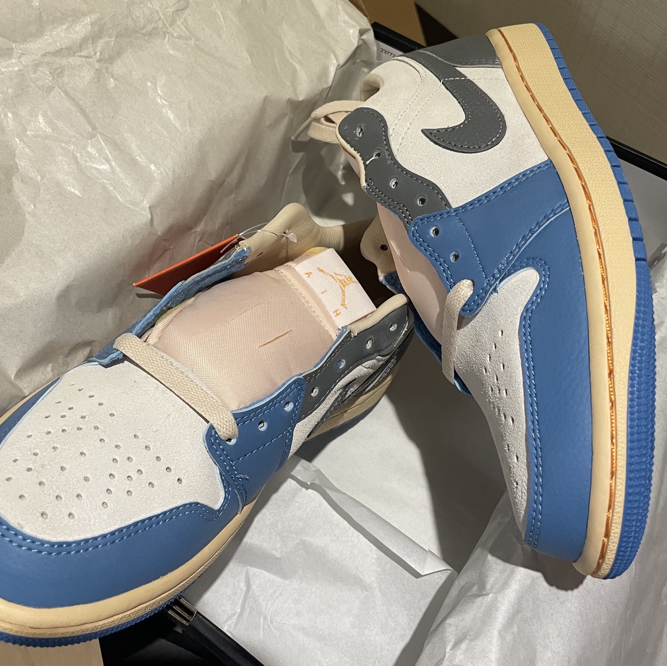Jordan 1 Low SE Tokyo 96 착용 스타일