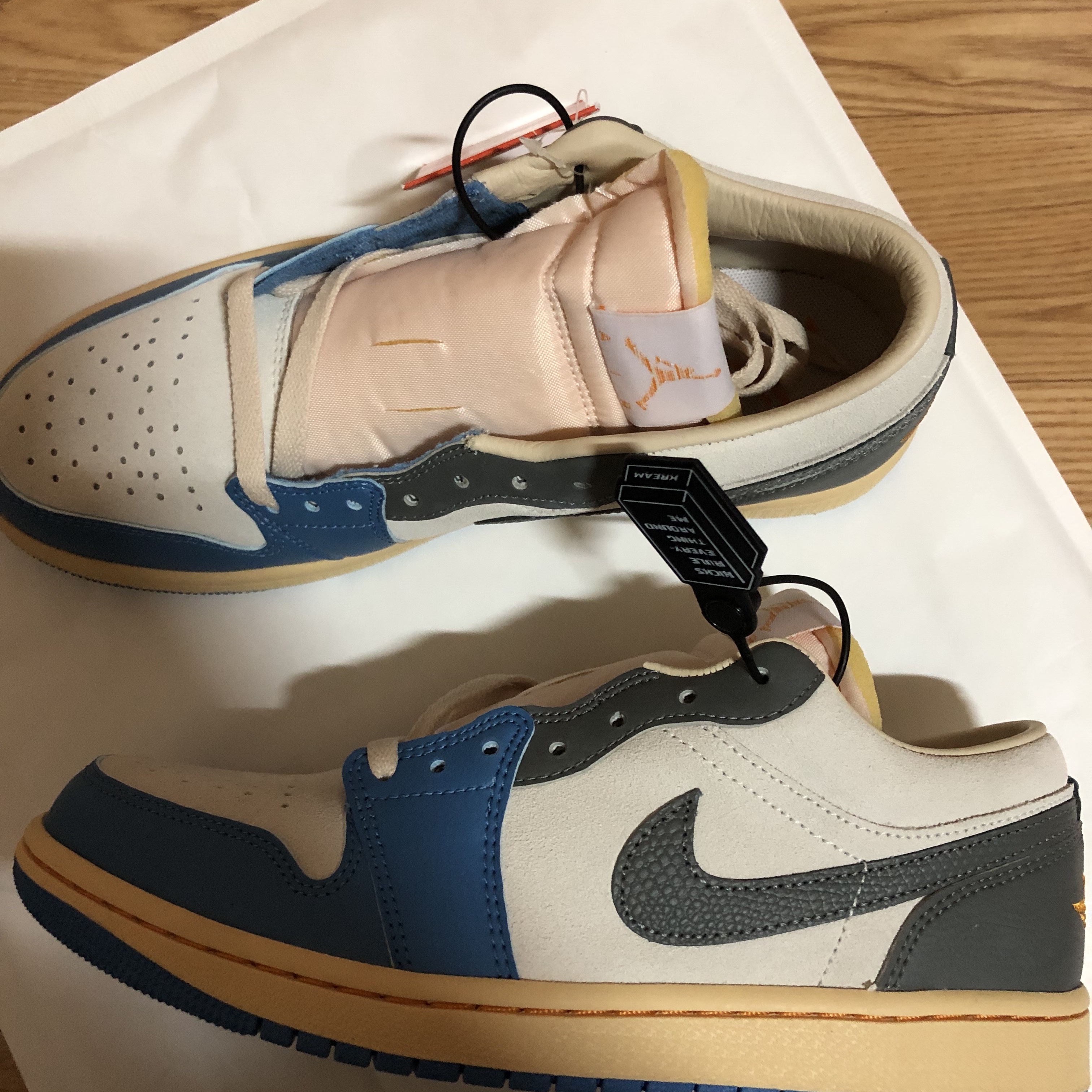 Jordan 1 Low SE Tokyo 96 착용 스타일