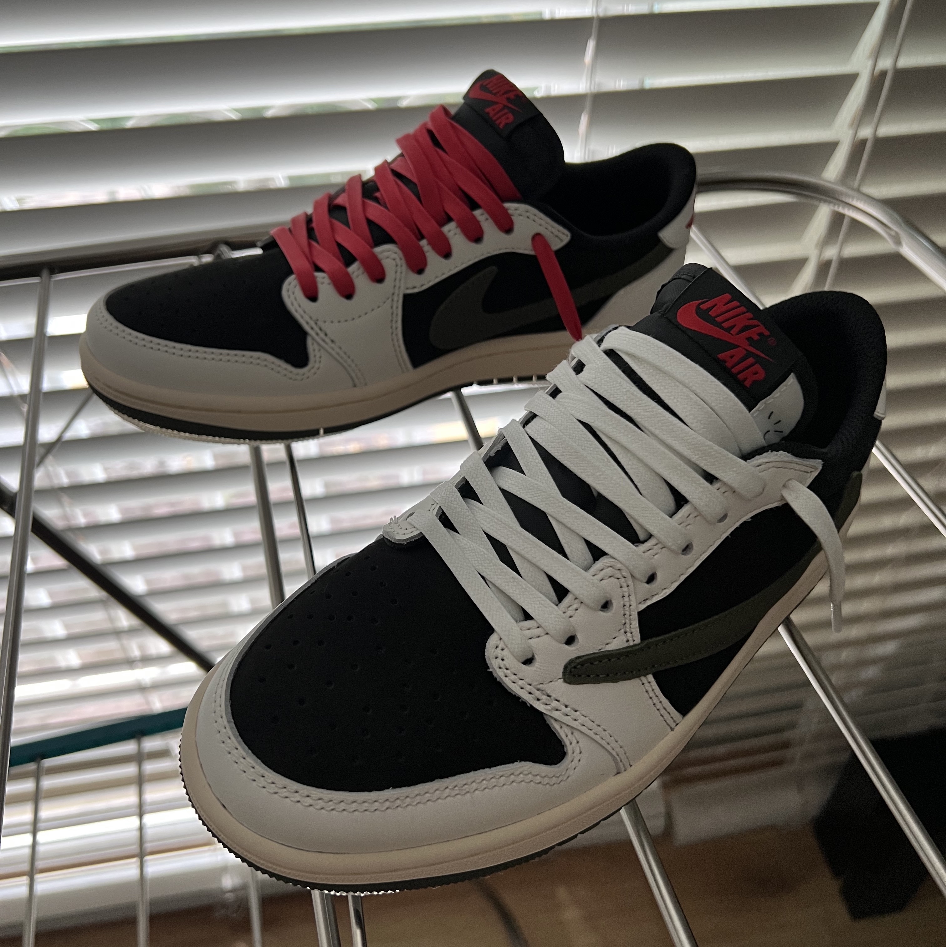 (W) Jordan 1 x Travis Scott Retro Low OG SP Medium Olive 착용 스타일
