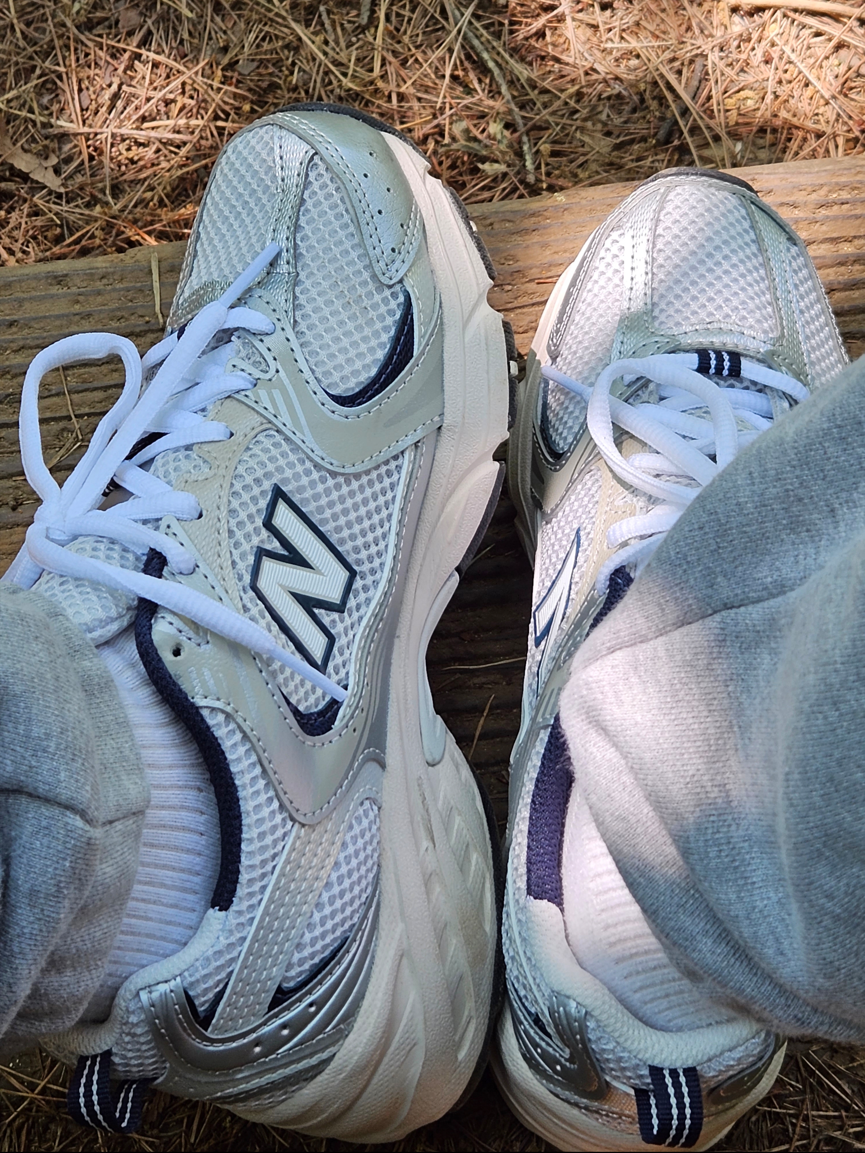 New Balance 530 Steel Grey 착용 스타일