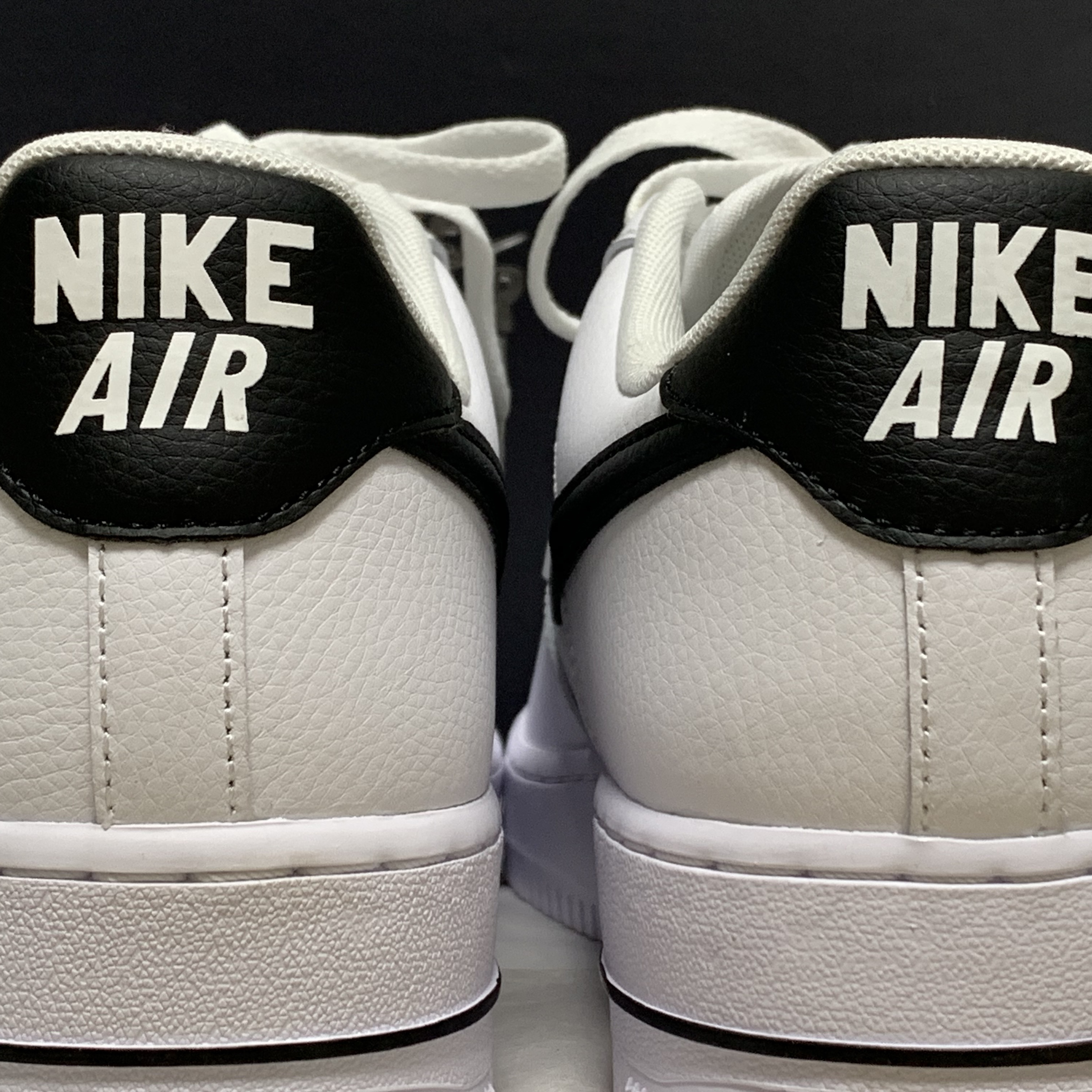 Nike Air Force 1 '07 LV8 40th Anniversary Join Forces White Black 착용 스타일 - 3