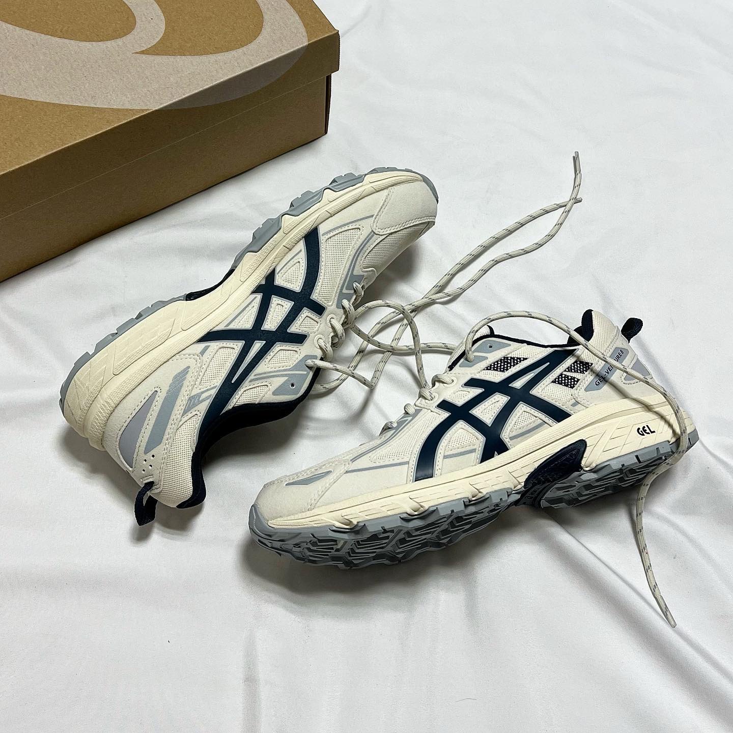 Asics Gel-Venture 6 SPS Birch French Blue 착용 스타일 - 2