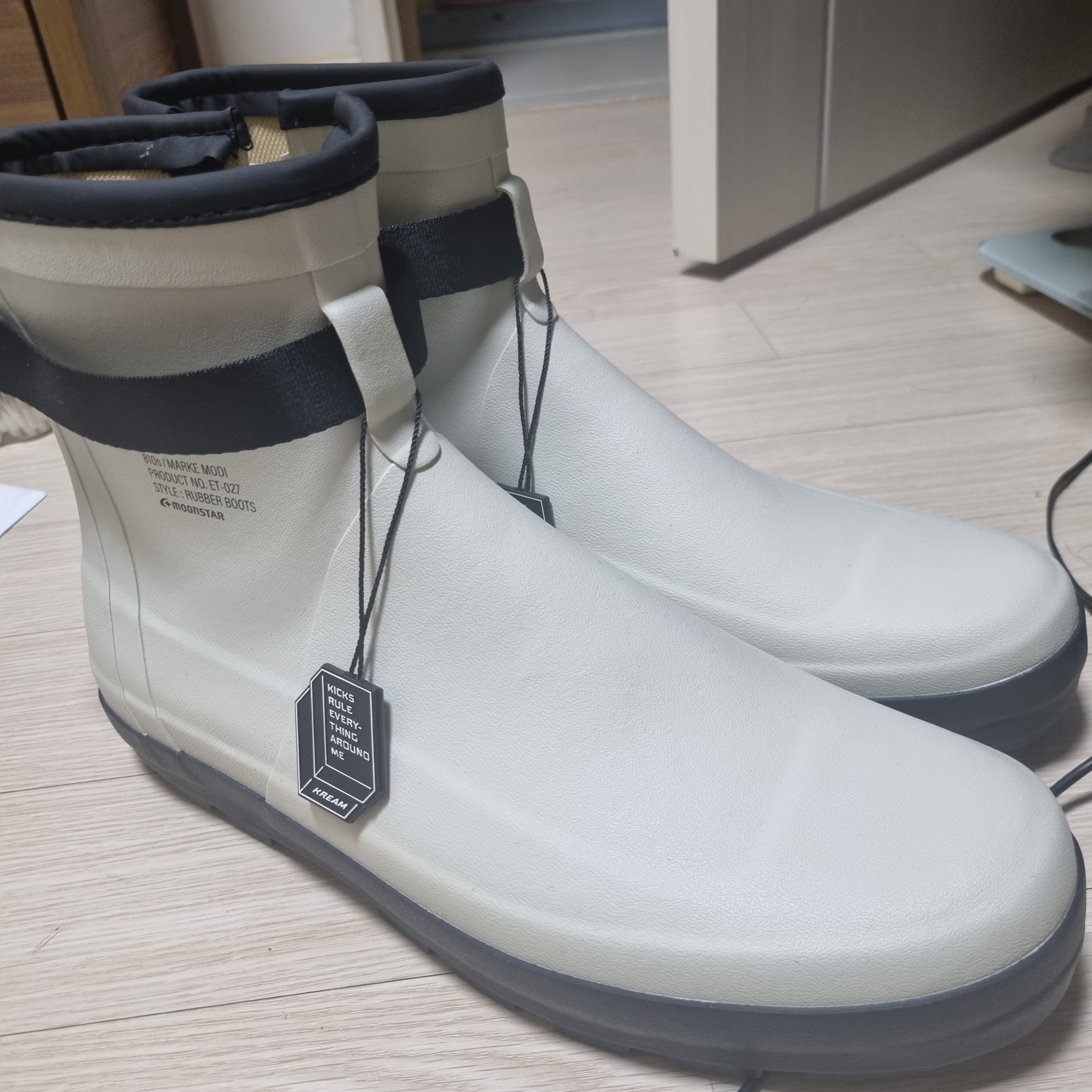 Moonstar 810s ET027 Marke Modi White 착용 스타일