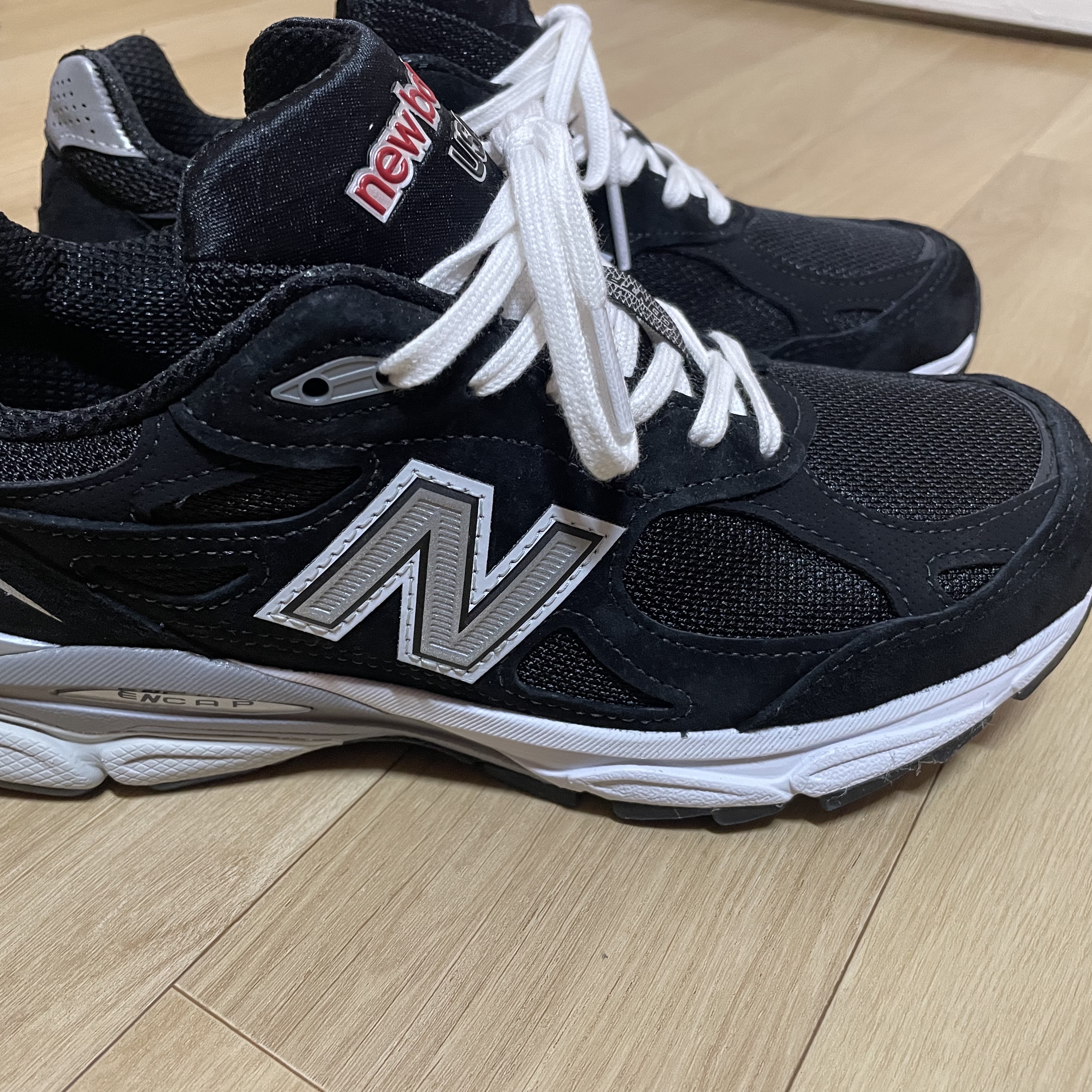 New Balance 990v3 Made in USA Black - D Standard 착용 스타일 - 2