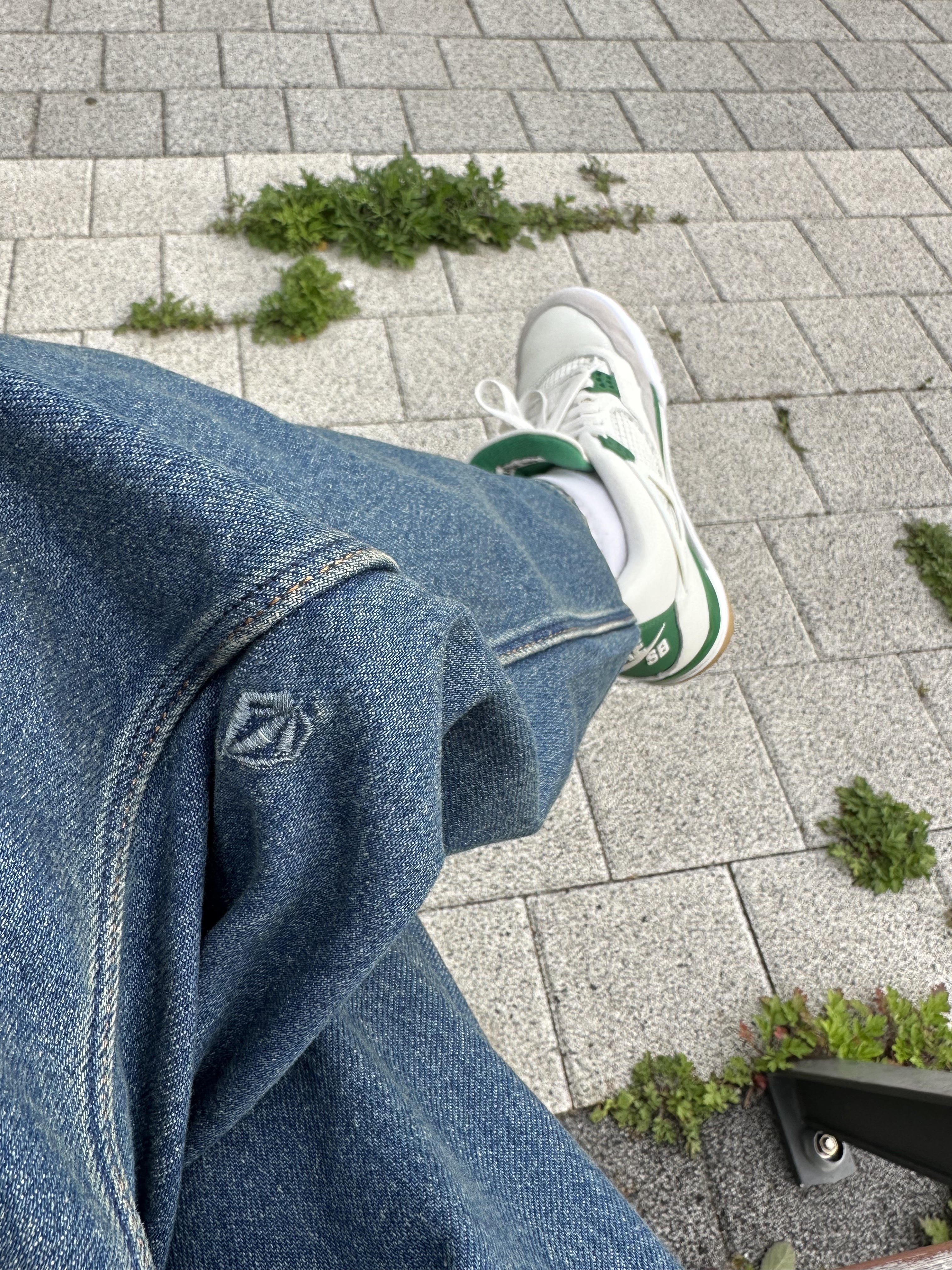 Jordan 4 x Nike SB Retro SP Pine Green 착용 스타일