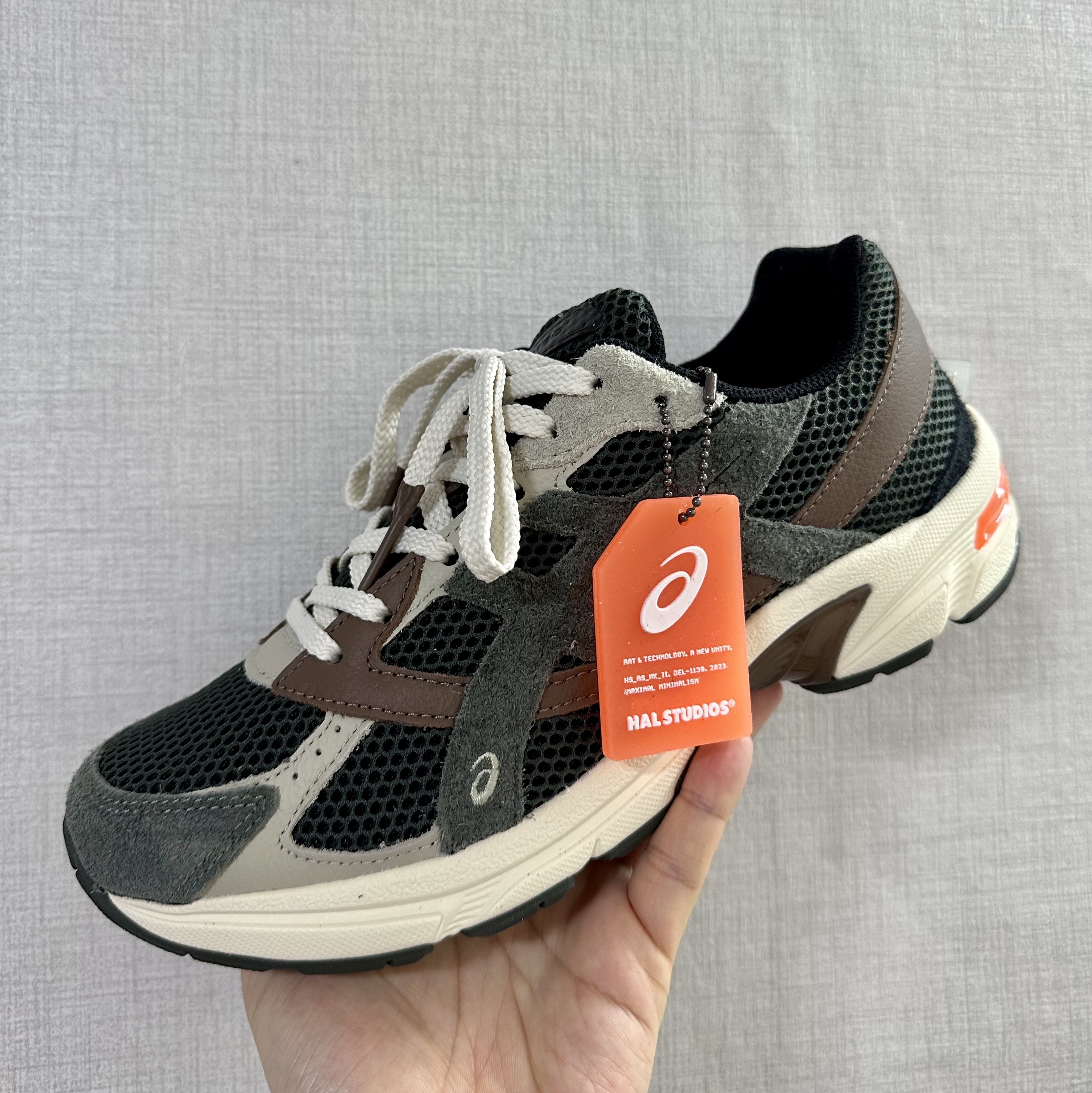 Asics x Hal Studios Gel-1130 MK-II Forest 착용 스타일 - 2