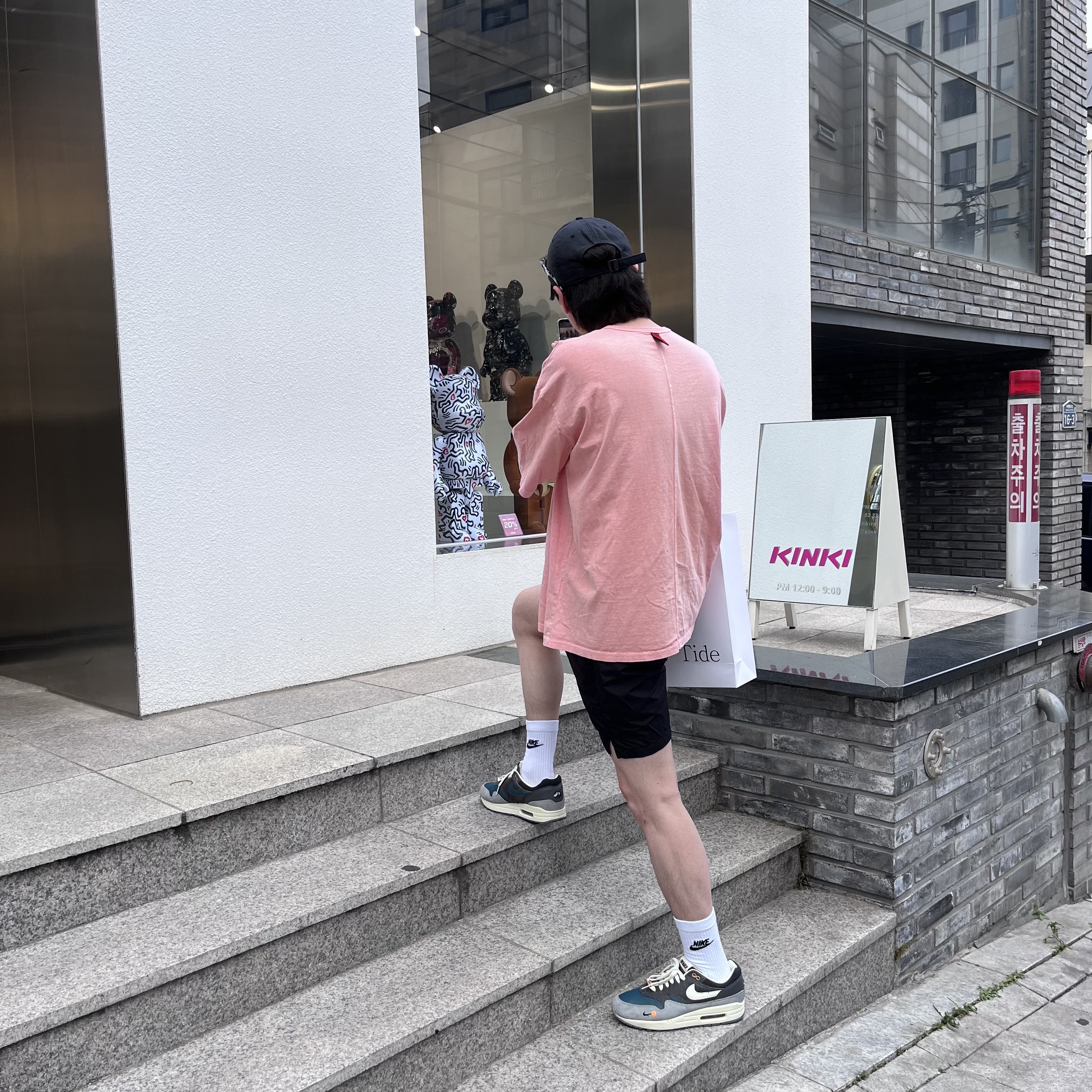 Nike x Kasina Air Max 1 SP Won-Ang Particle Grey 착용 스타일