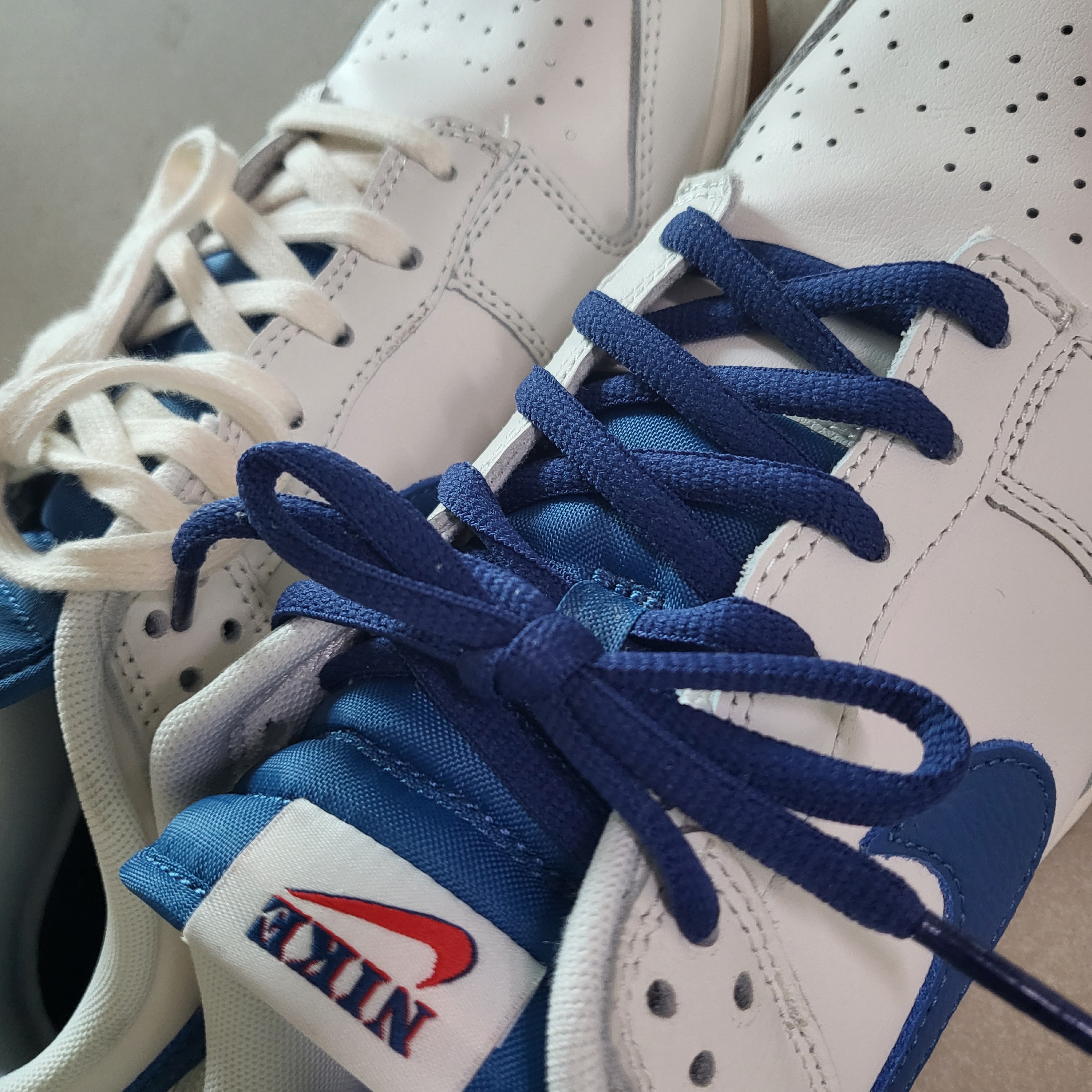 Nike Dunk Low SE Sail Dark Marina Blue 착용 스타일