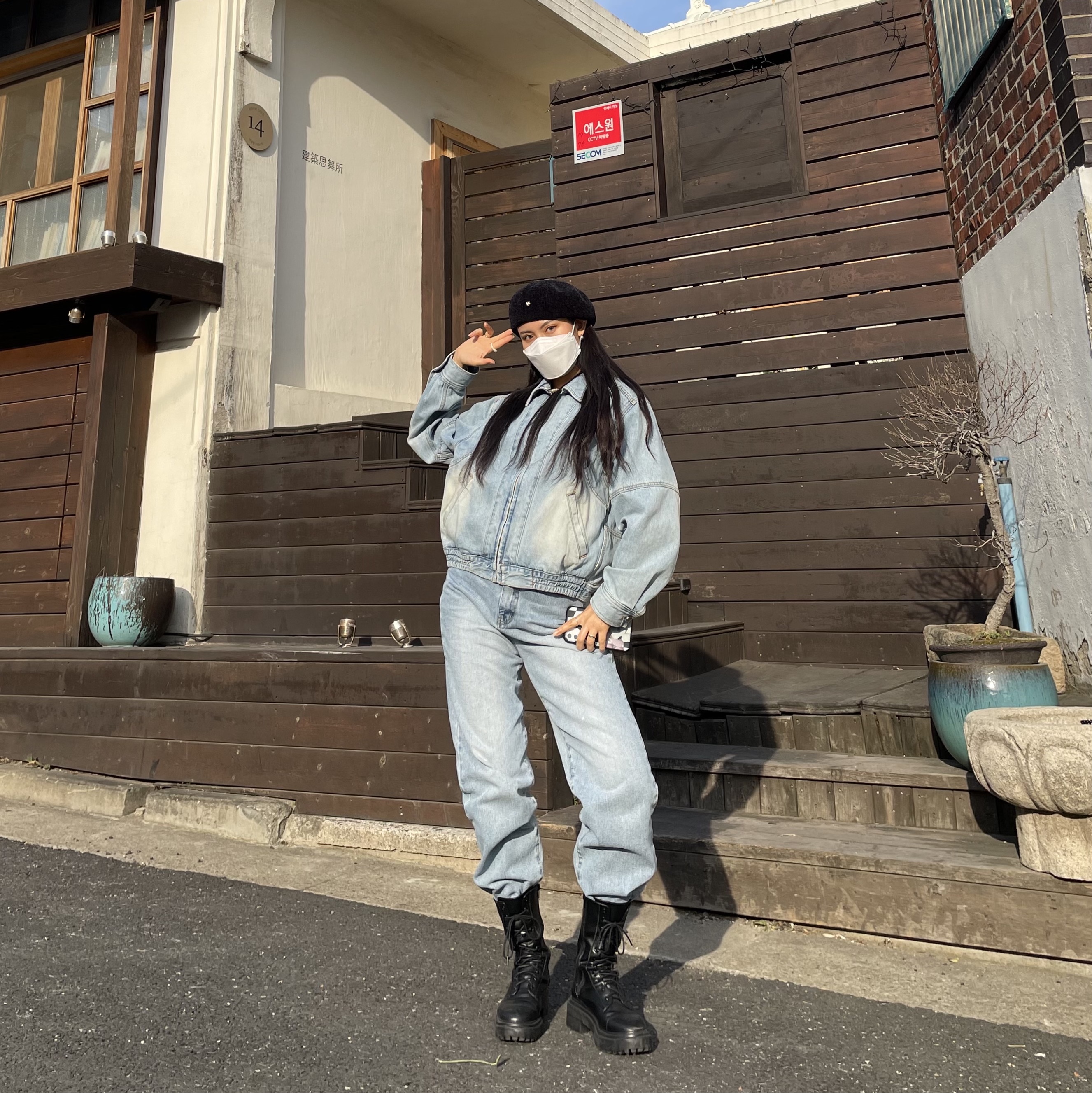 (GS) 나이키 덩크 로우 블랙 착용 스타일 - 1