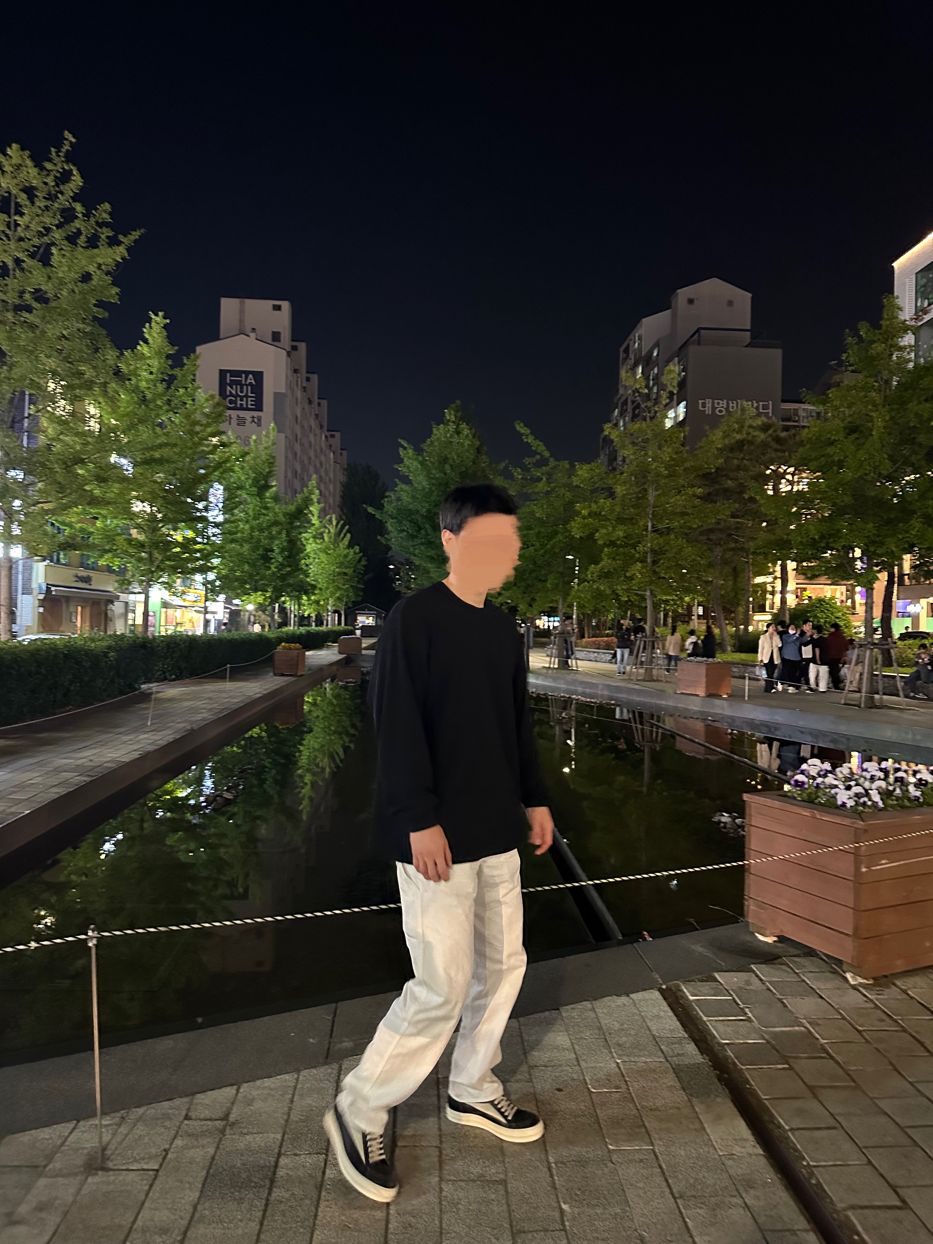 Rick Owens Vintage Sneakers Black 착용 스타일 - 3