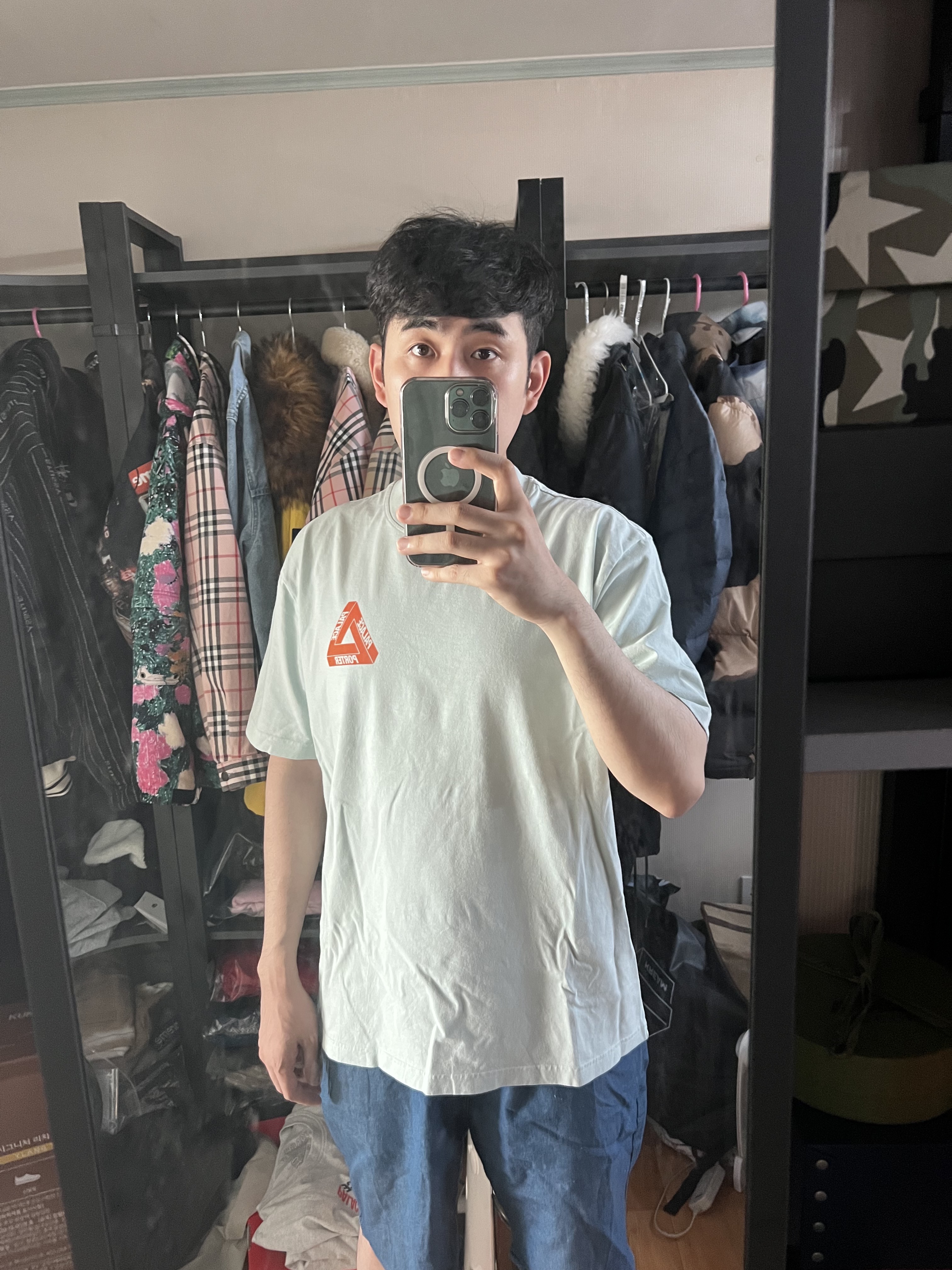 Palace x Porter Tri-Ferg Bell Boy T-Shirt Blue, Nike x Sacai LDWaffle Green Multi 착용 스타일 - 1