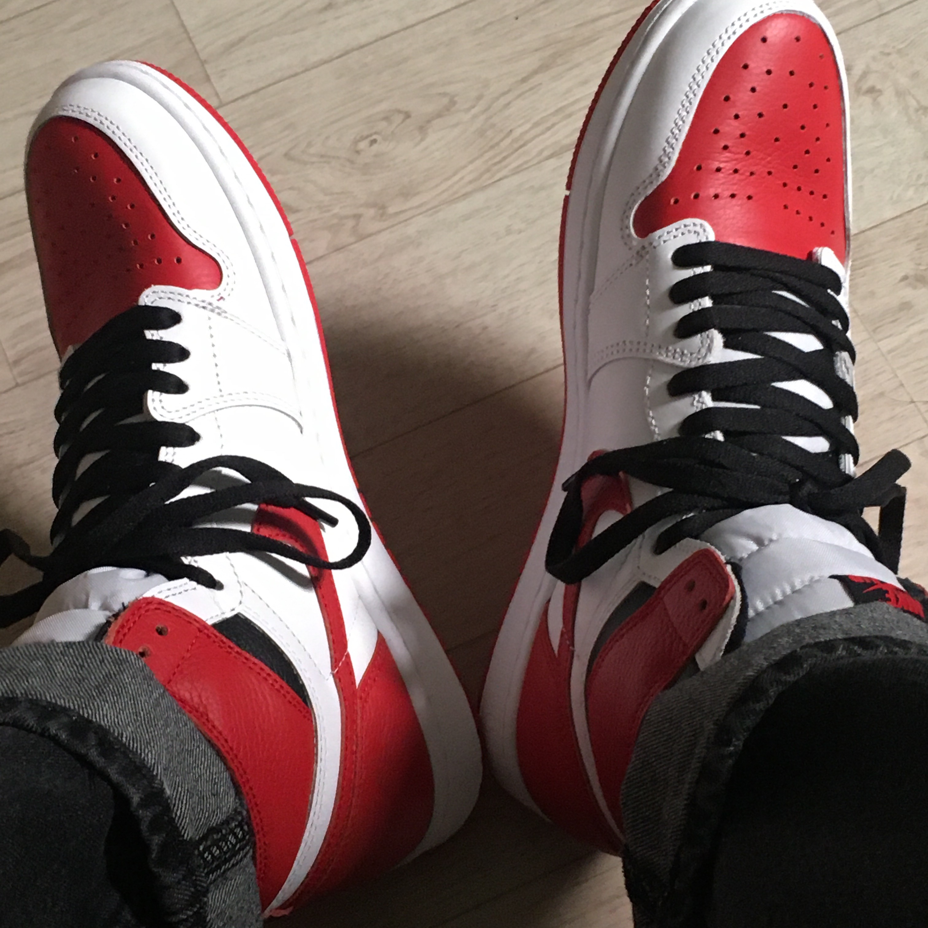 Jordan 1 Retro High OG Heritage 착용 스타일