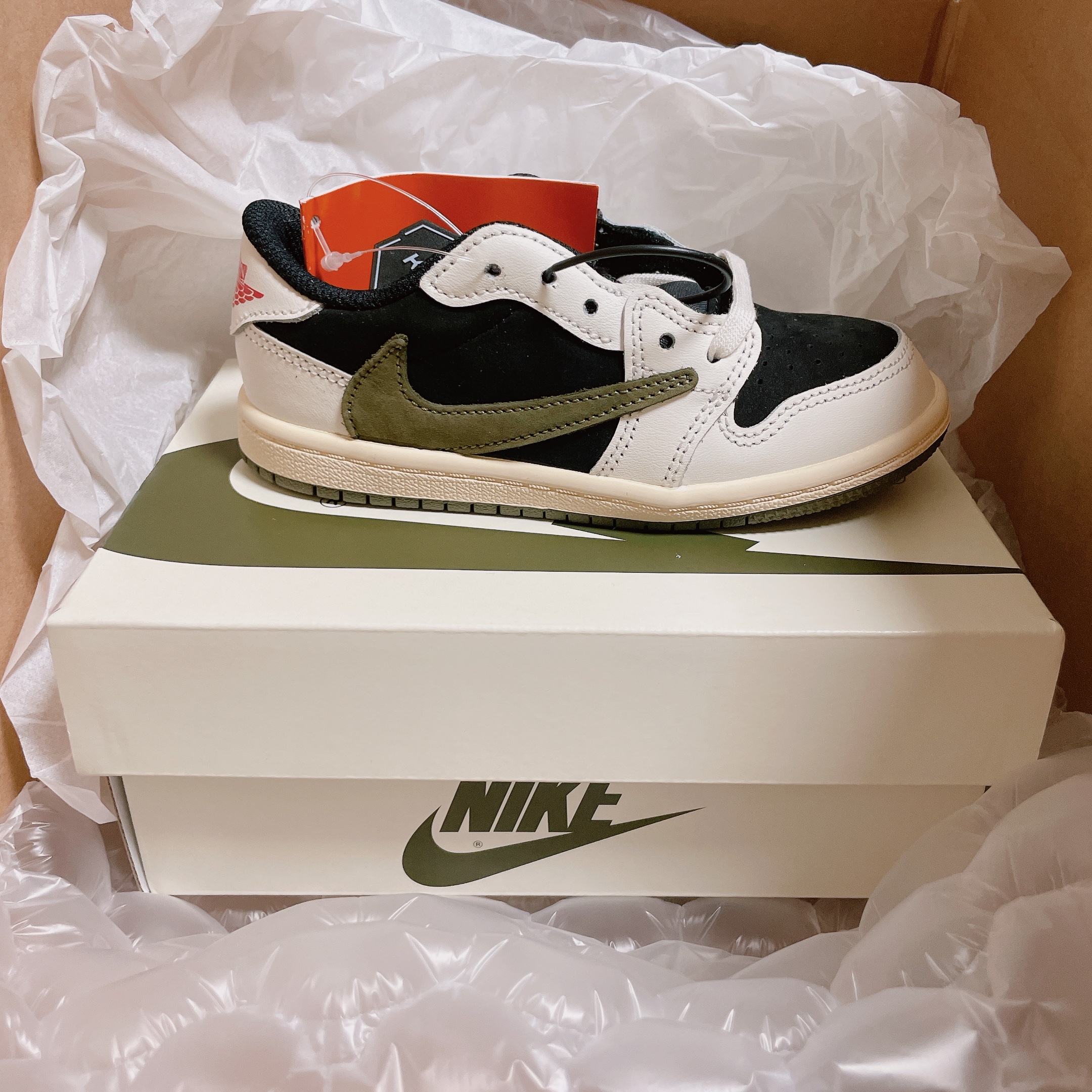 (TD) Jordan 1 x Travis Scott Retro Low OG SP Medium Olive 착용 스타일