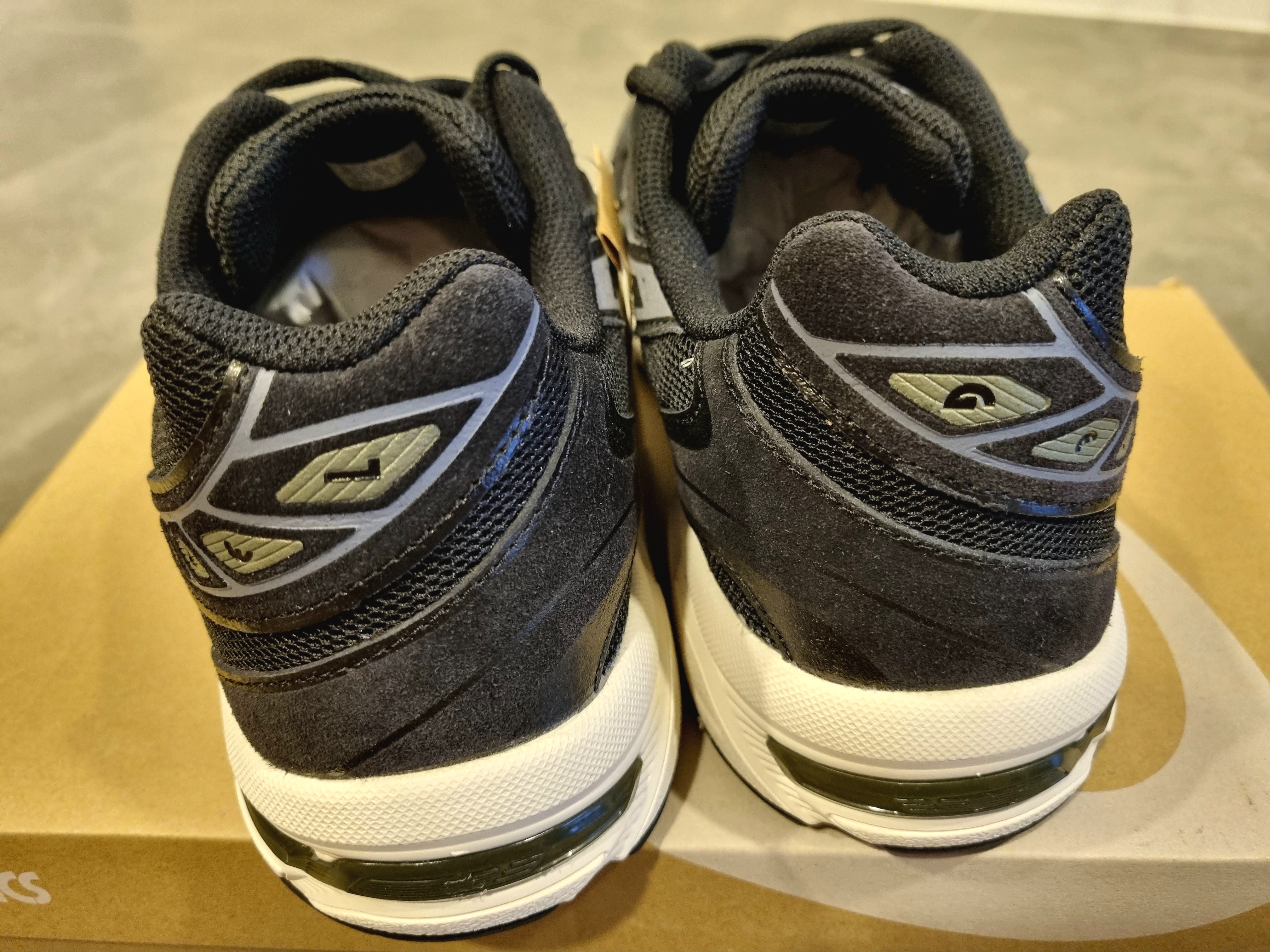 Asics Gel-1130 Black Metropolis 착용 스타일 - 4