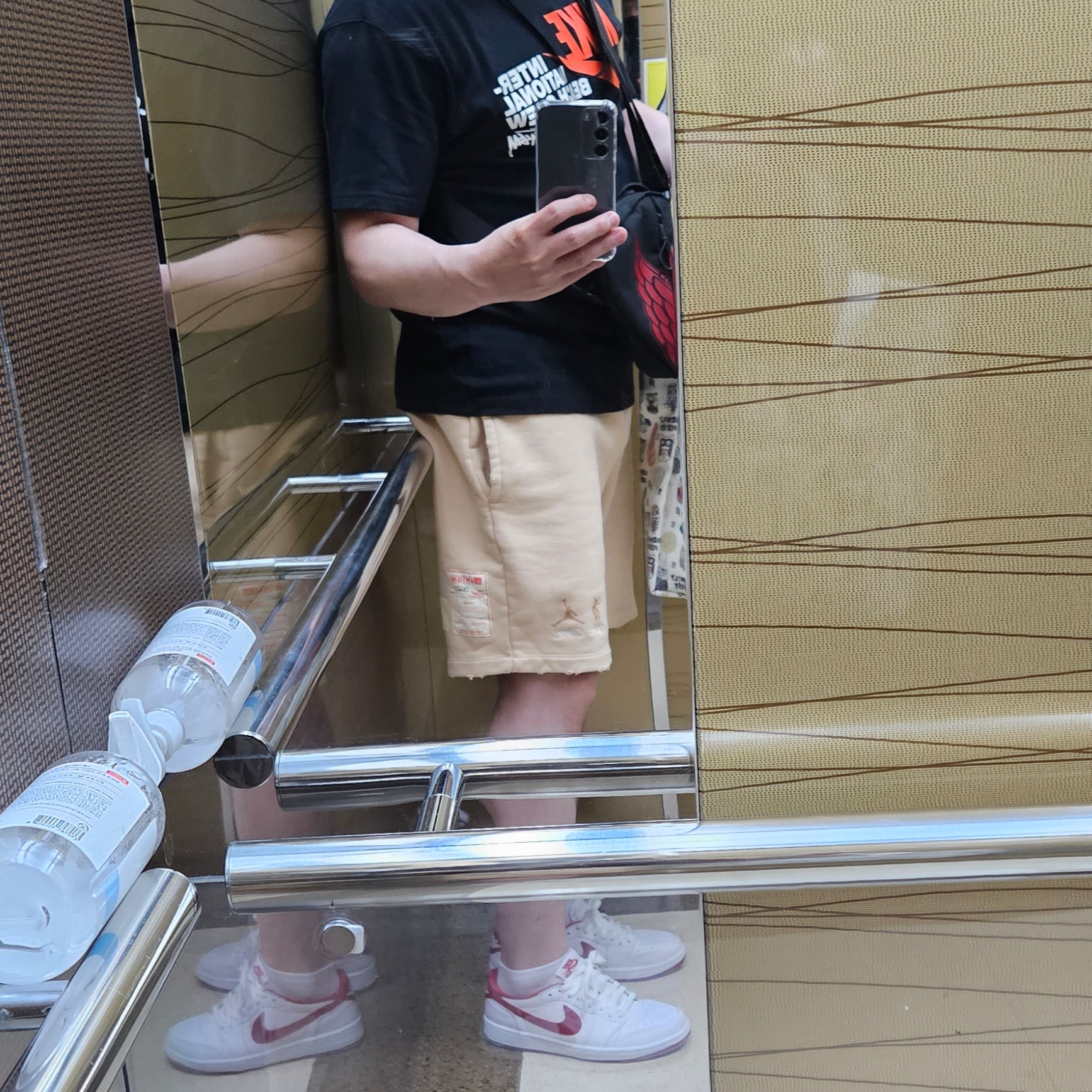 Jordan 1 Retro Low OG White Varsity Red, Jordan x Union Fleece Shorts White Onyx - Asia 착용 스타일