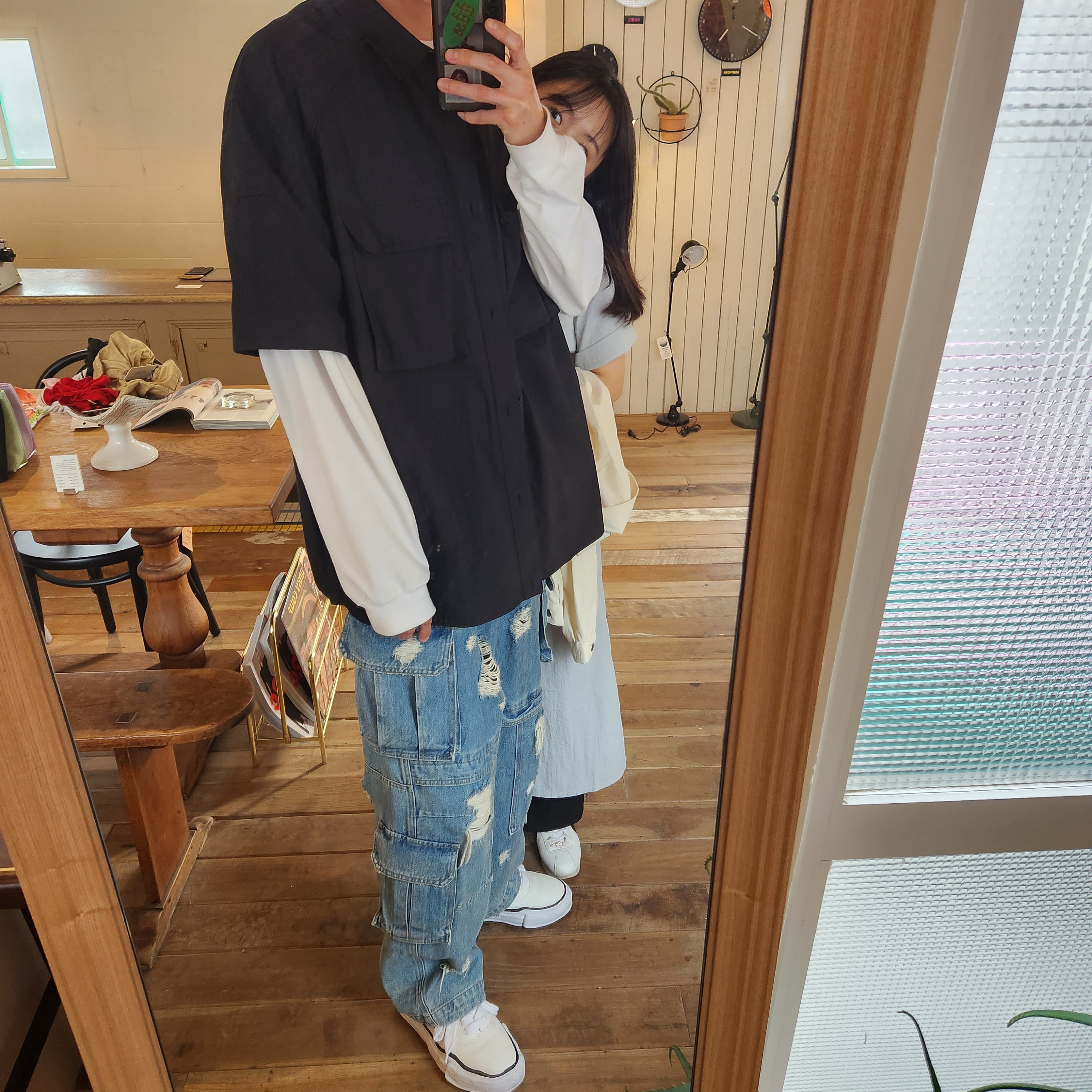 Maison Mihara Yasuhiro Baker OG Sole Canvas Low Cut Sneakers White, Juun.J Damage Cargo Multi Jogger Wide Denim Blue - 23SS 착용 스타일