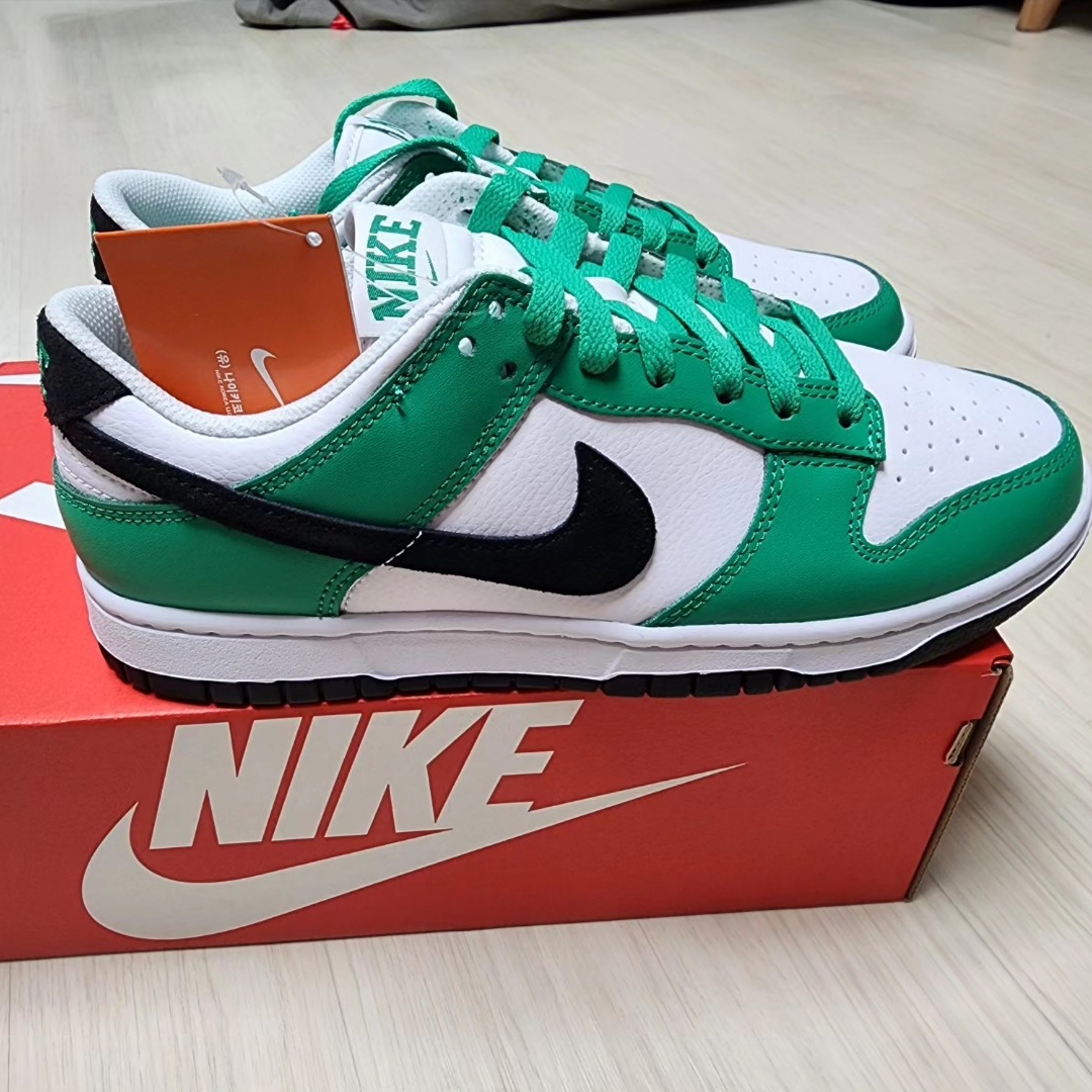 Nike Dunk Low White Green 착용 스타일 - 2