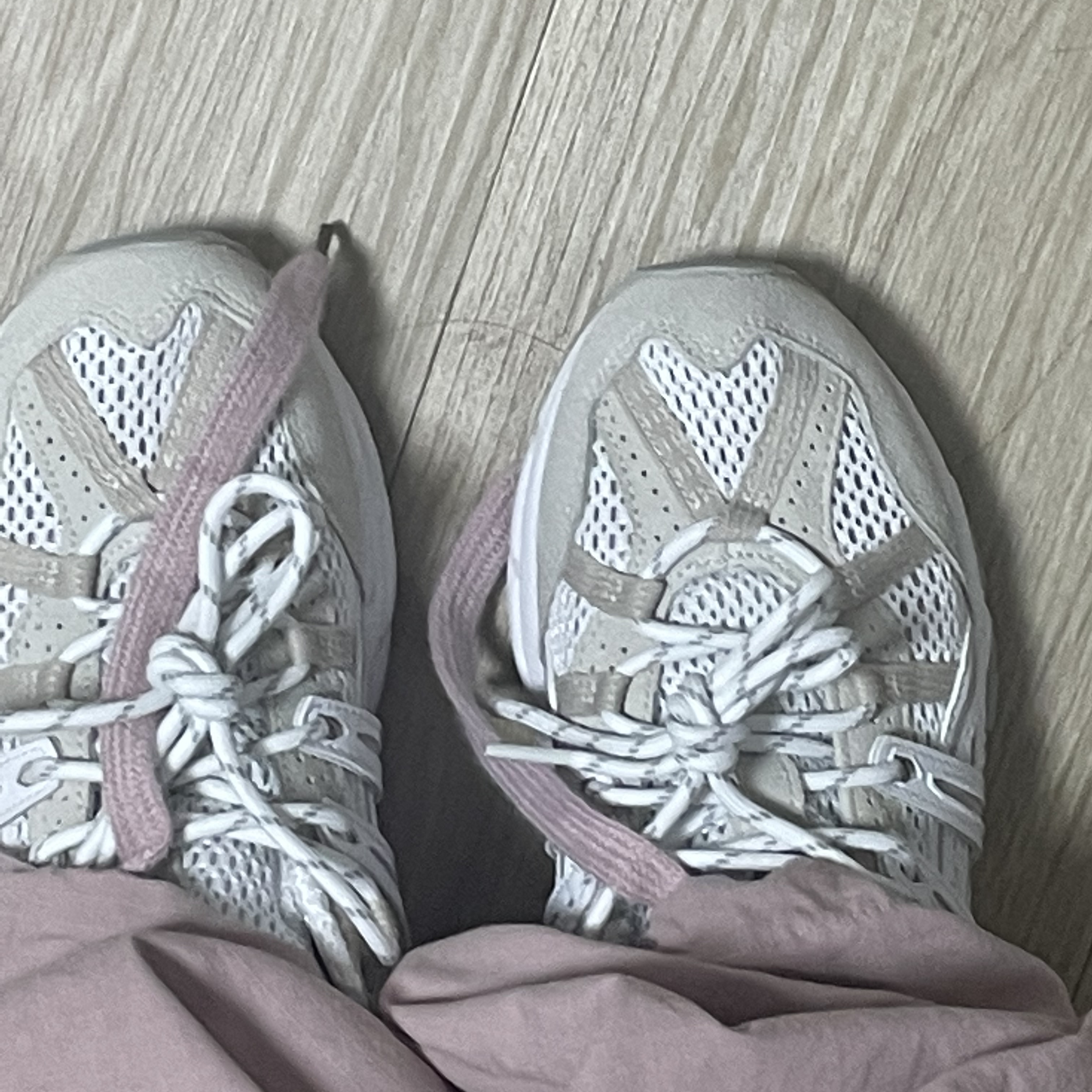 (W) Asics Gel-Sonoma 15-50 White Oatmeal 착용 스타일