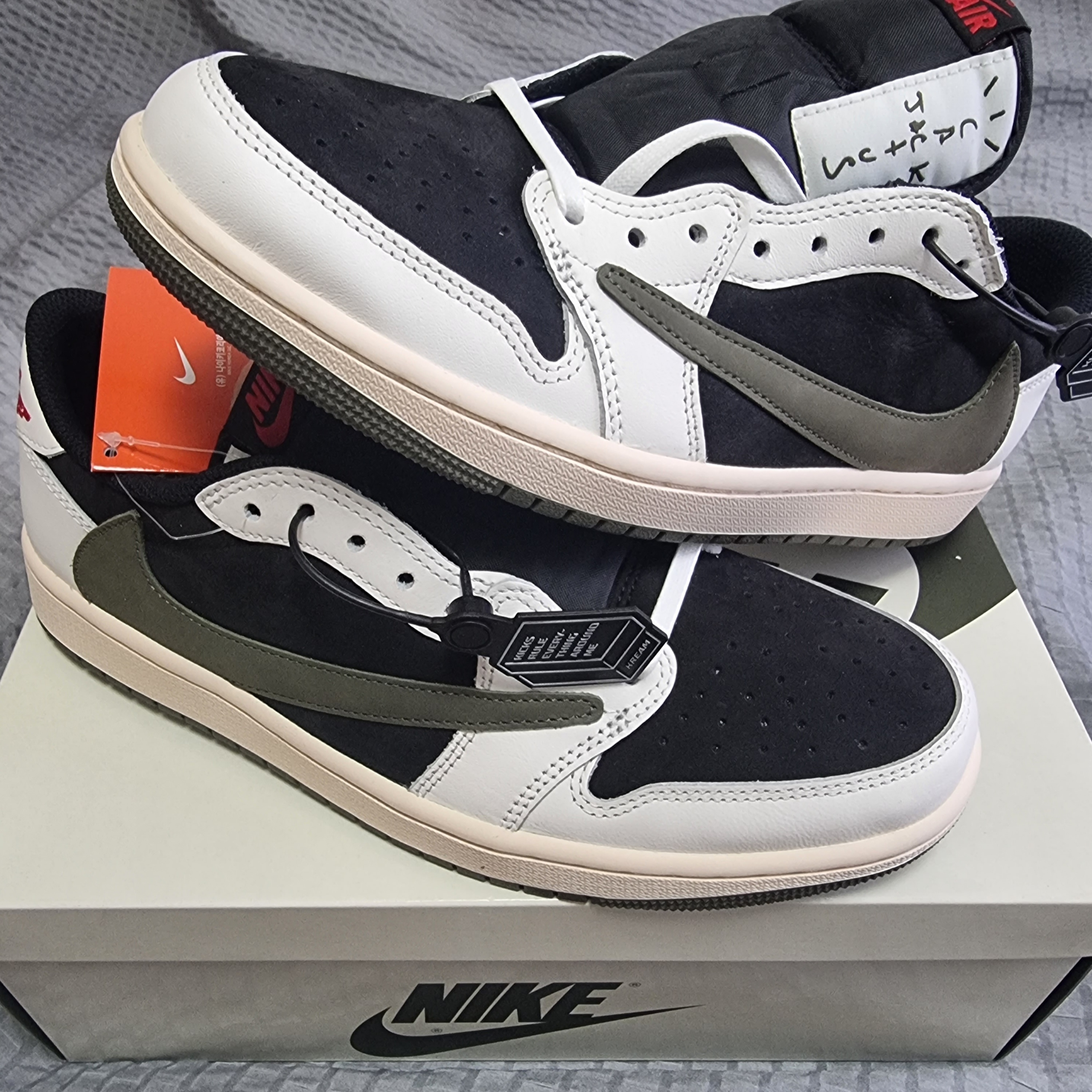 (W) Jordan 1 x Travis Scott Retro Low OG SP Medium Olive 착용 스타일